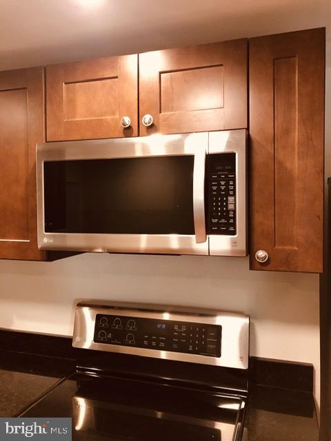 HAWTHORNE - Residential Lease