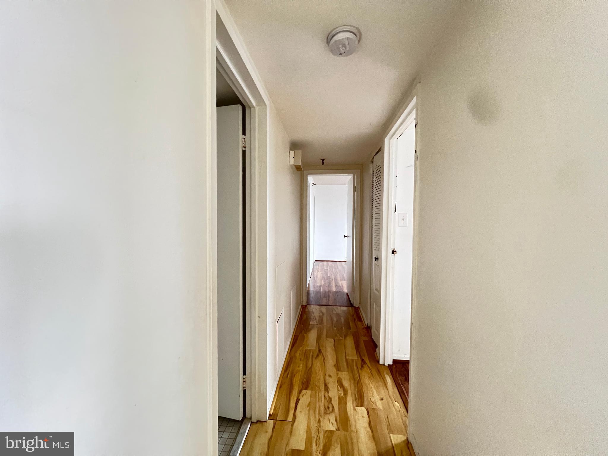 CHELSEA TOWERS - Residential