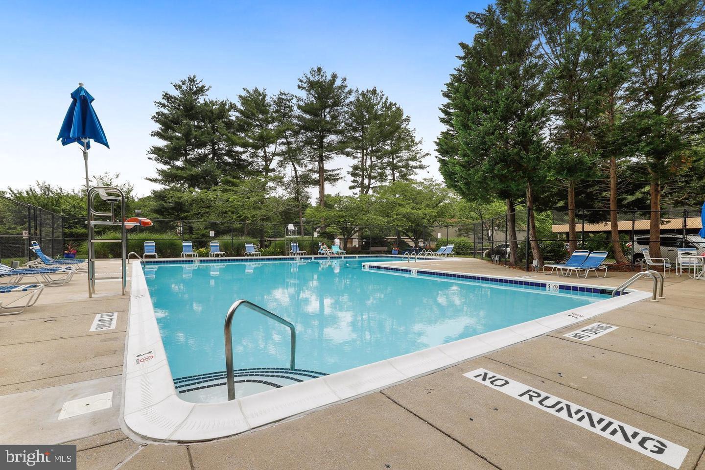 CHELSEA TOWERS - Residential