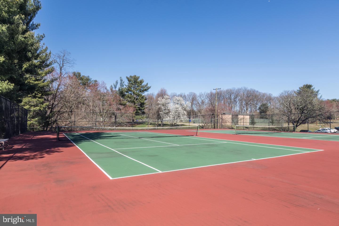 CHELSEA TOWERS - Residential