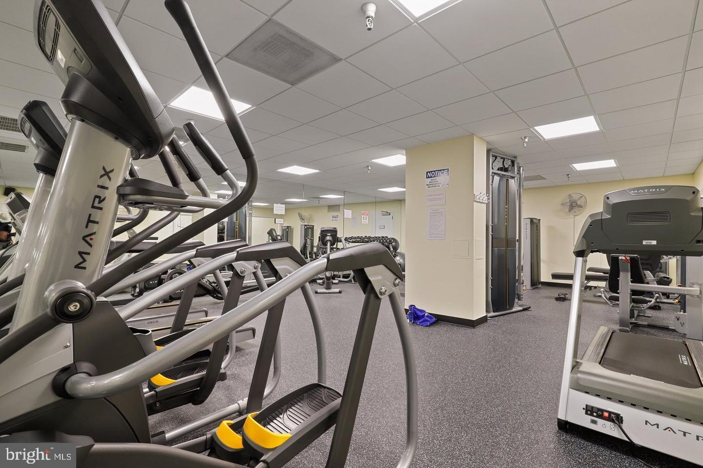 CHELSEA TOWERS - Residential