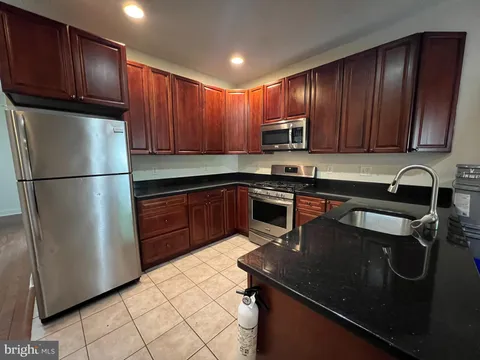 1924 N 17th Street Unit B, Philadelphia, PA MLS: PAPH2367592