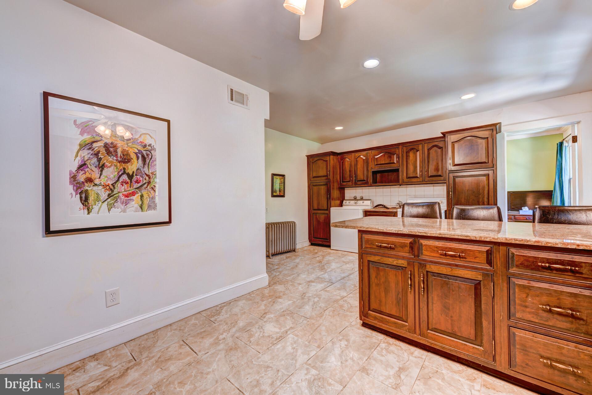 3 RIDGE AVENUE