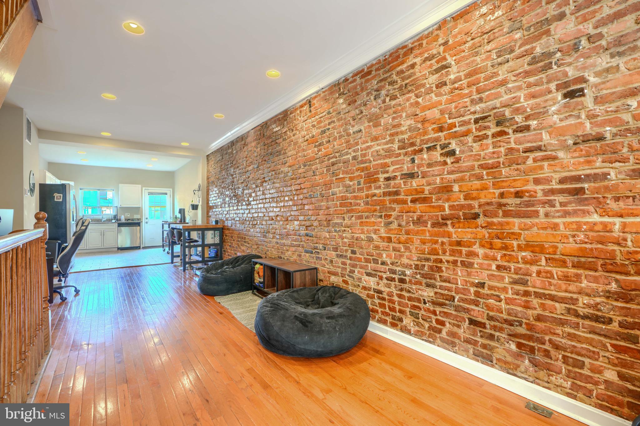 PIGTOWN HISTORIC DISTRICT - Residential Lease