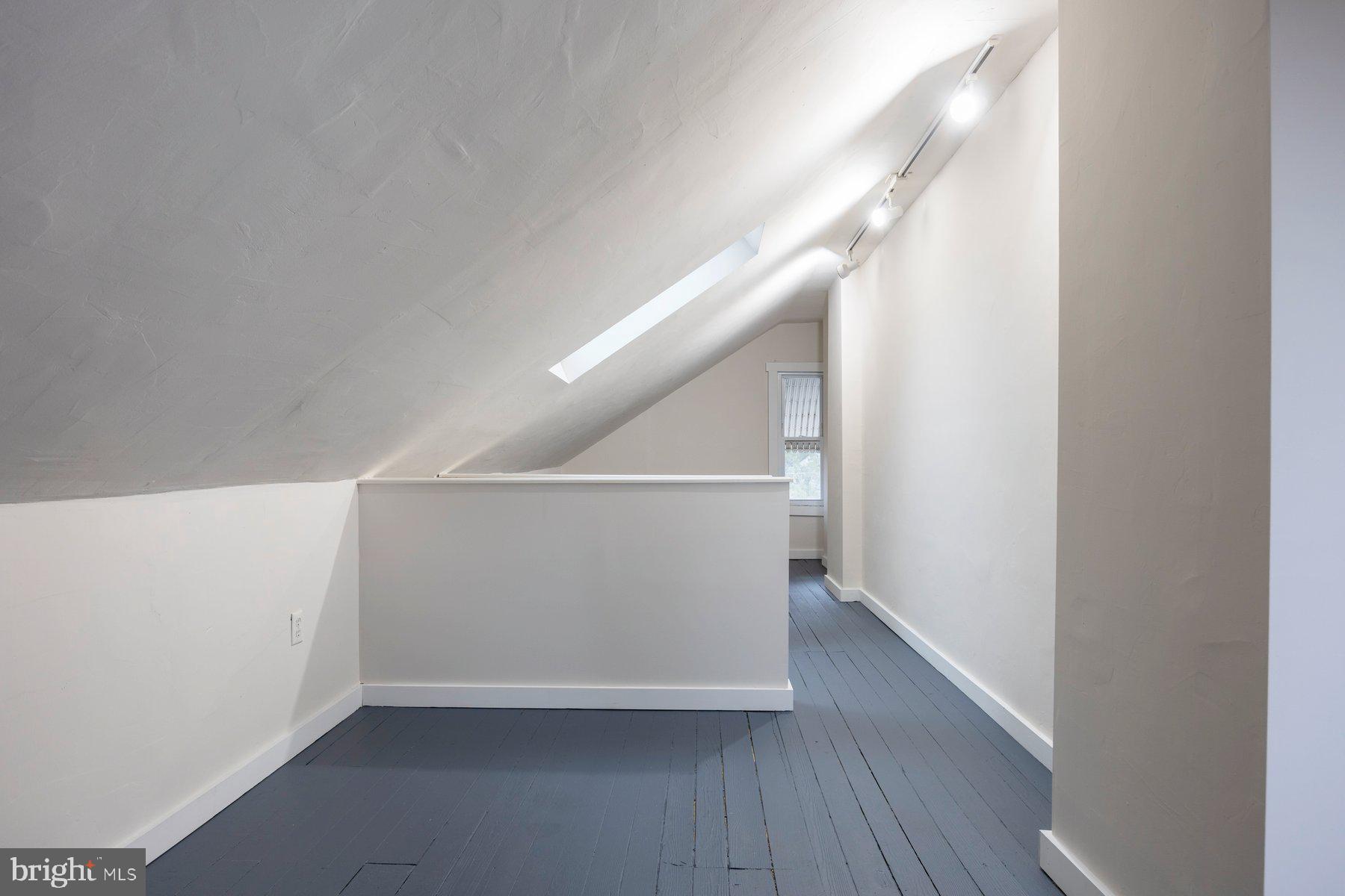 HAMPDEN HISTORIC DISTRICT - Residential Lease