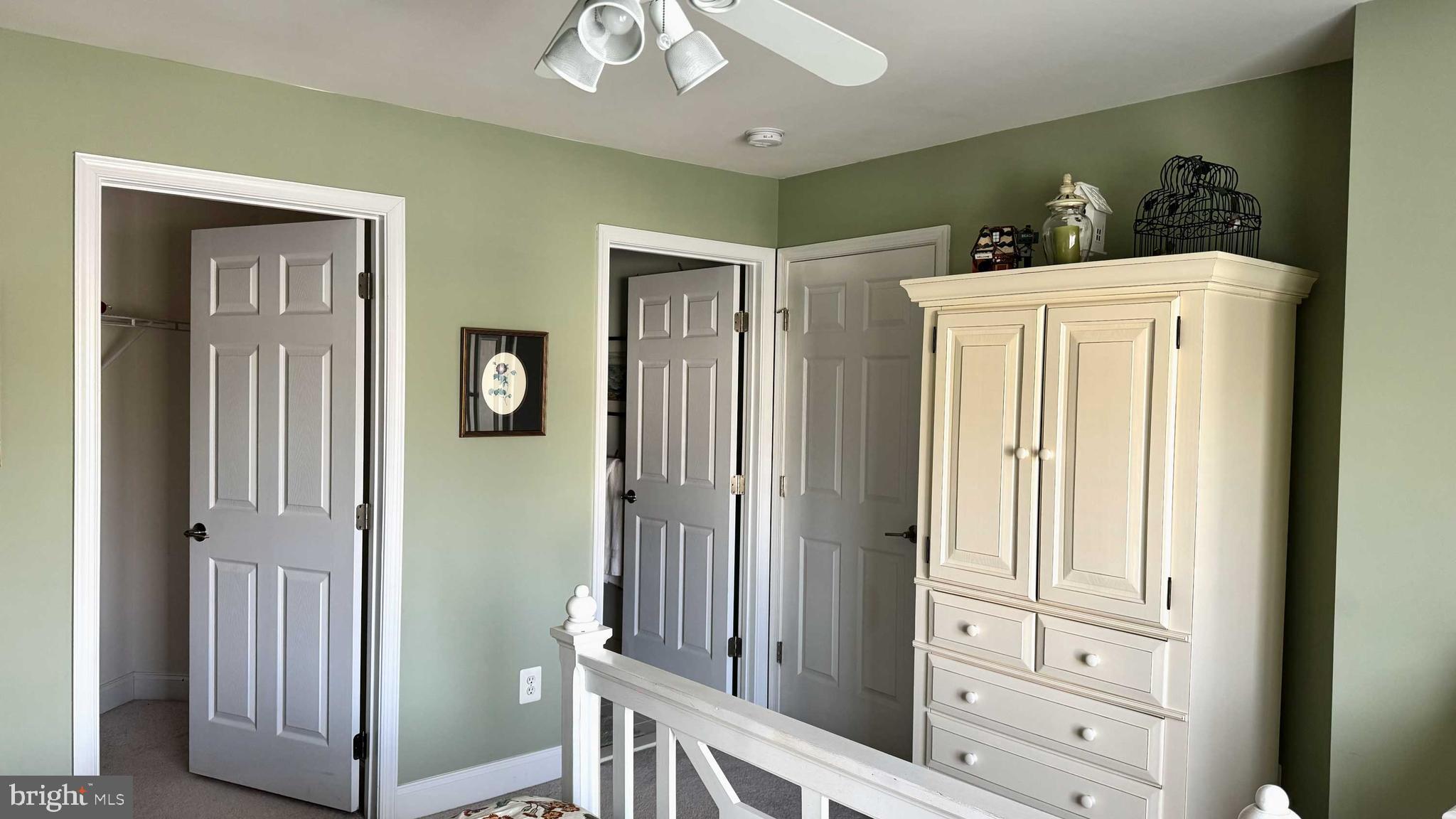 SOUTH RIDING - Residential