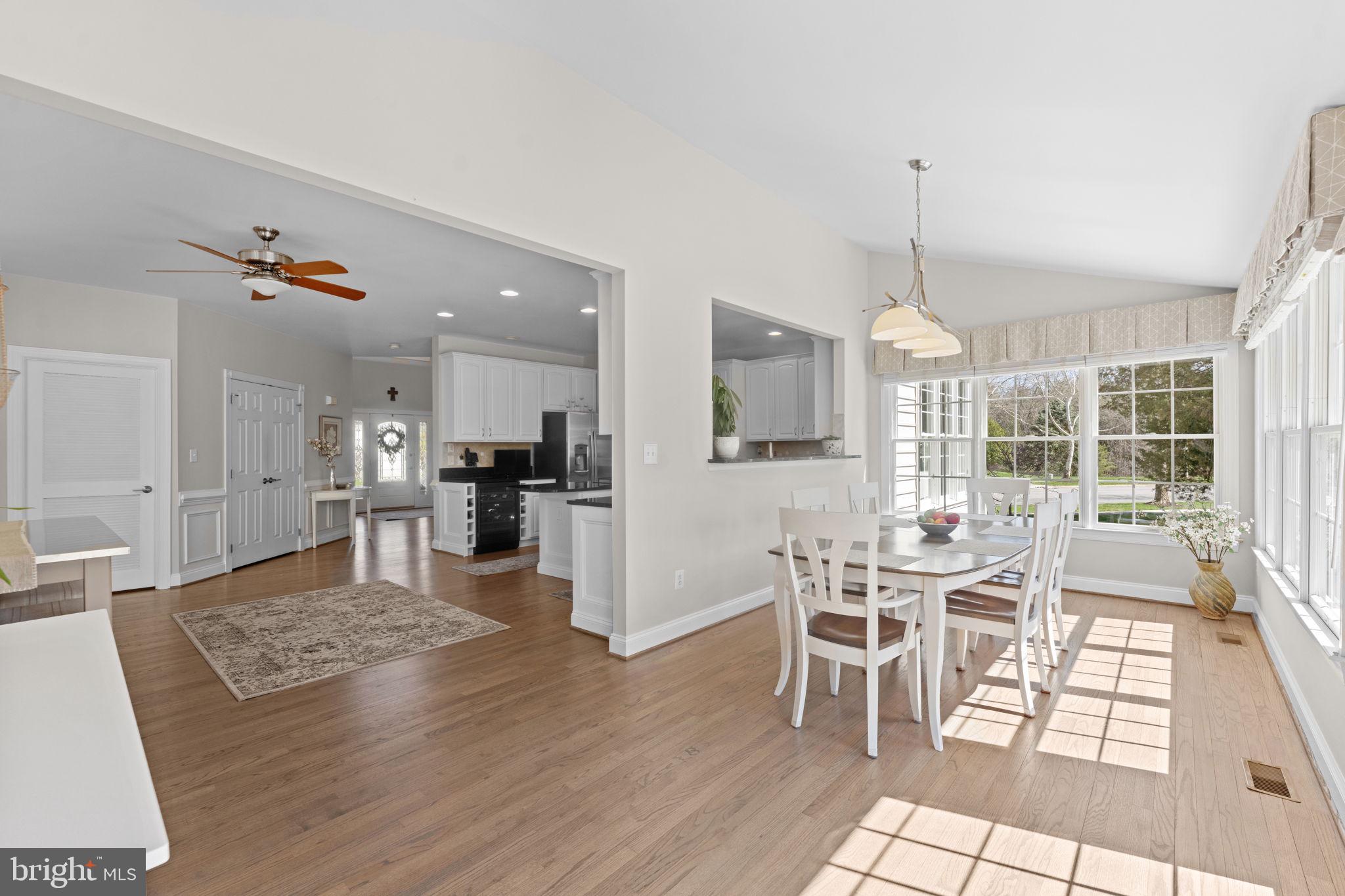 SOUTH RIDING - Residential