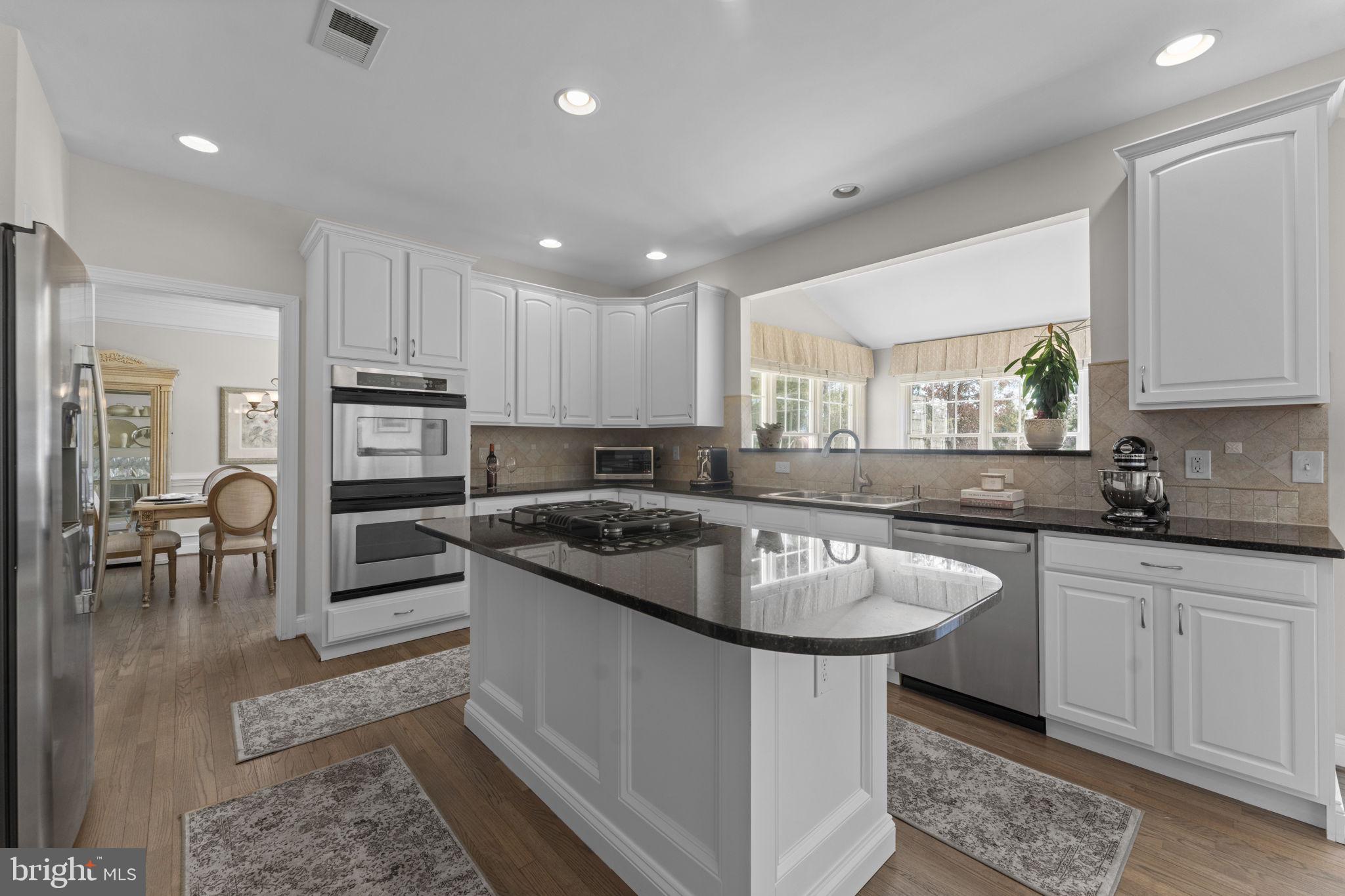 SOUTH RIDING - Residential