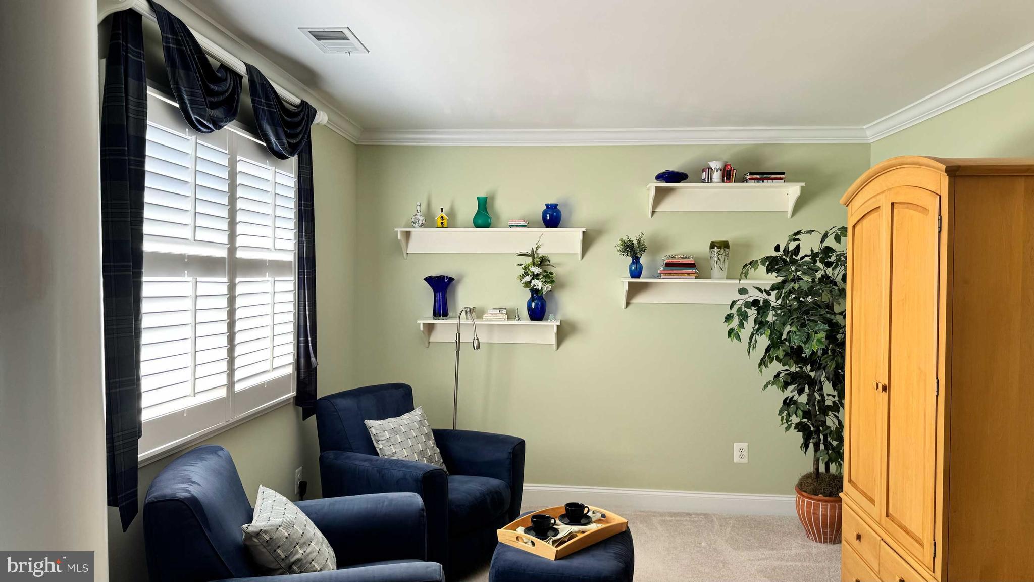 SOUTH RIDING - Residential