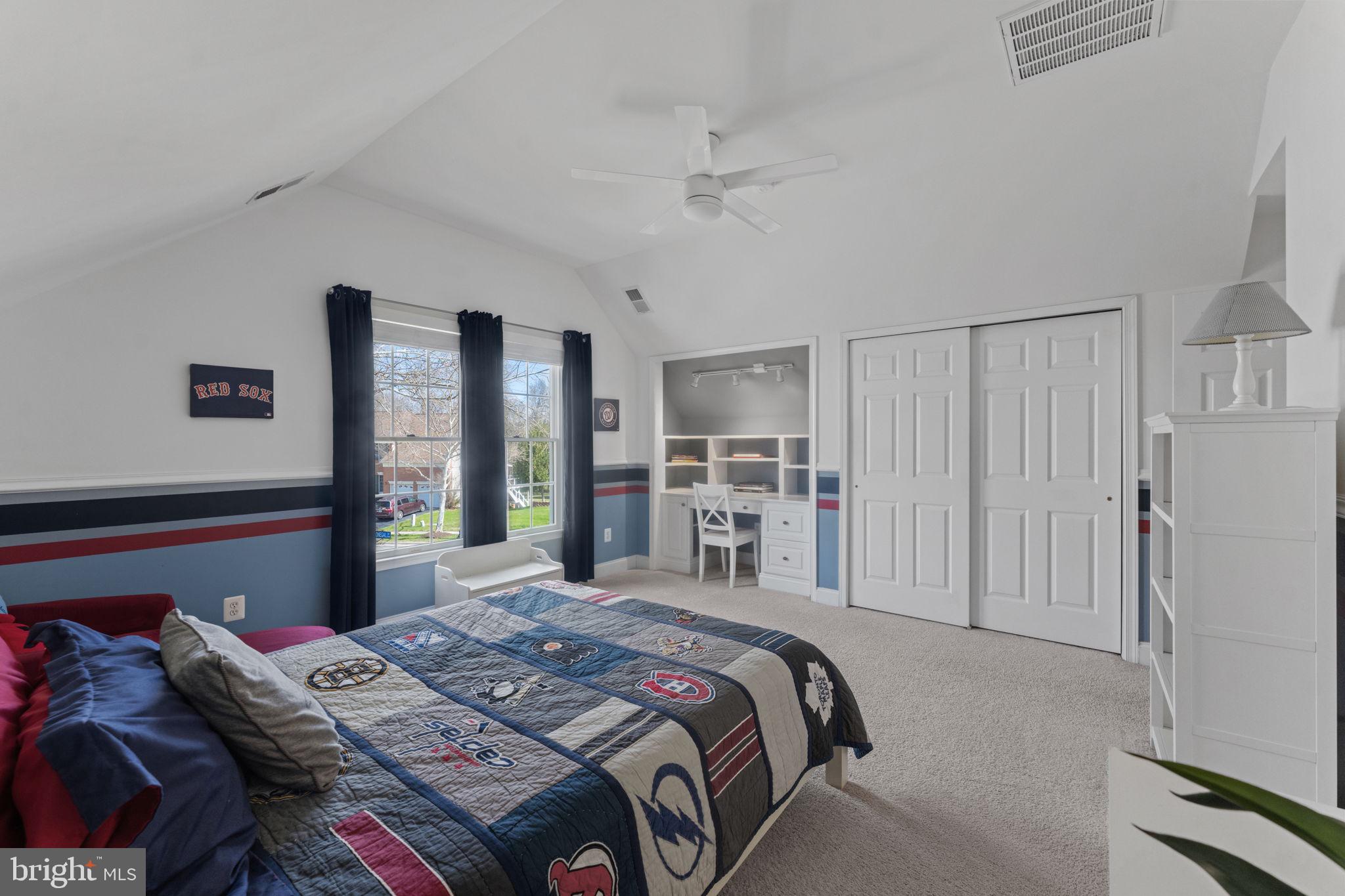 SOUTH RIDING - Residential