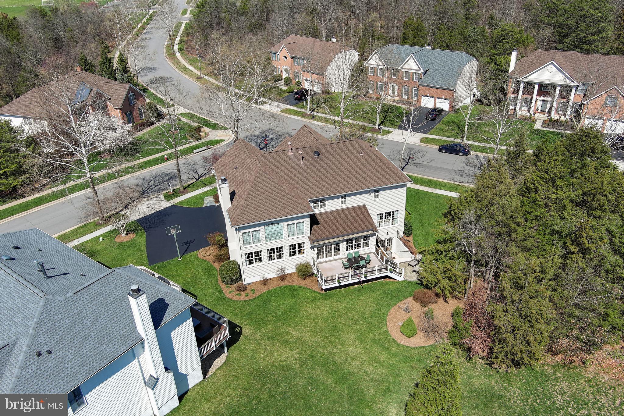 SOUTH RIDING - Residential