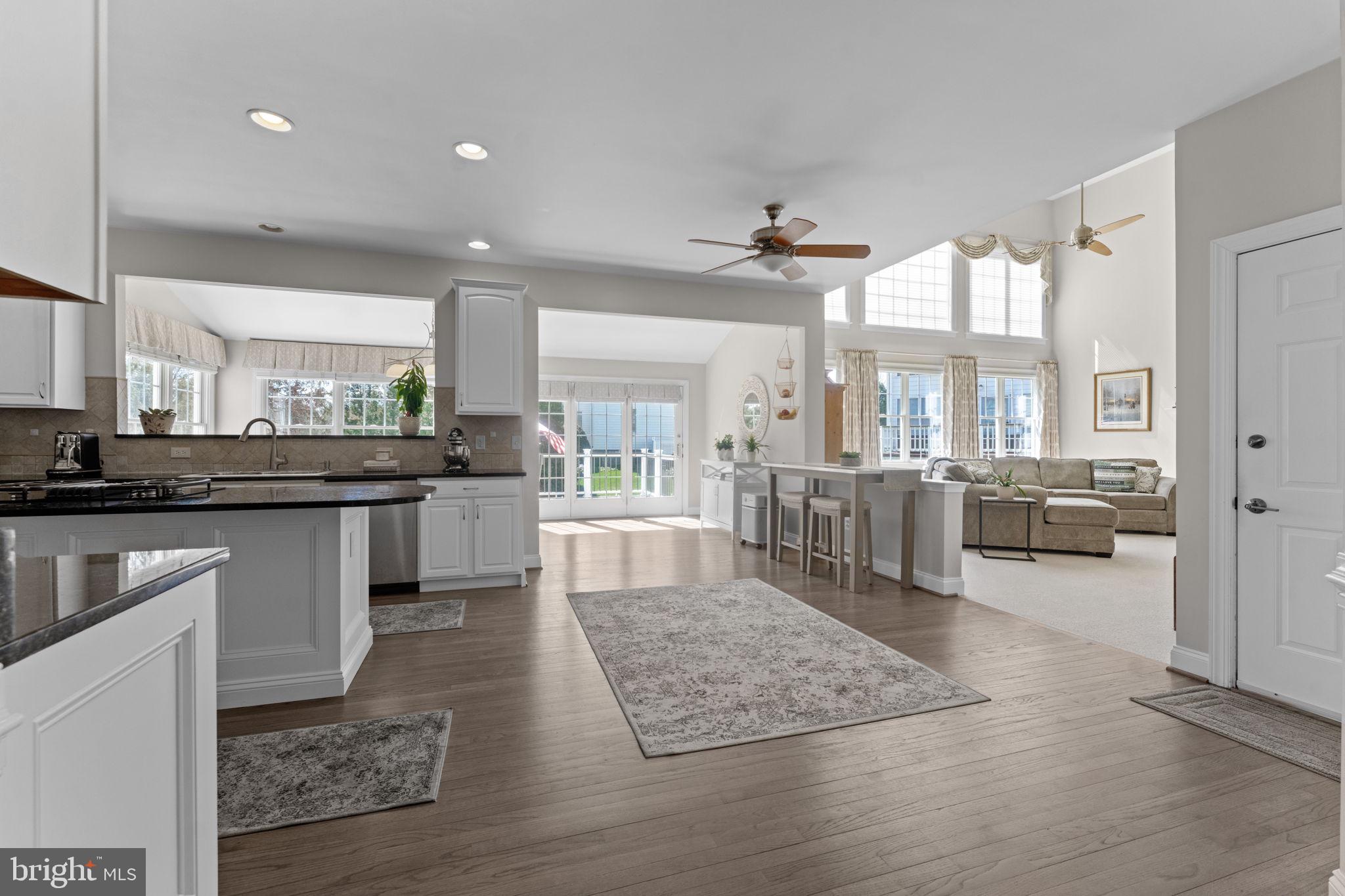 SOUTH RIDING - Residential