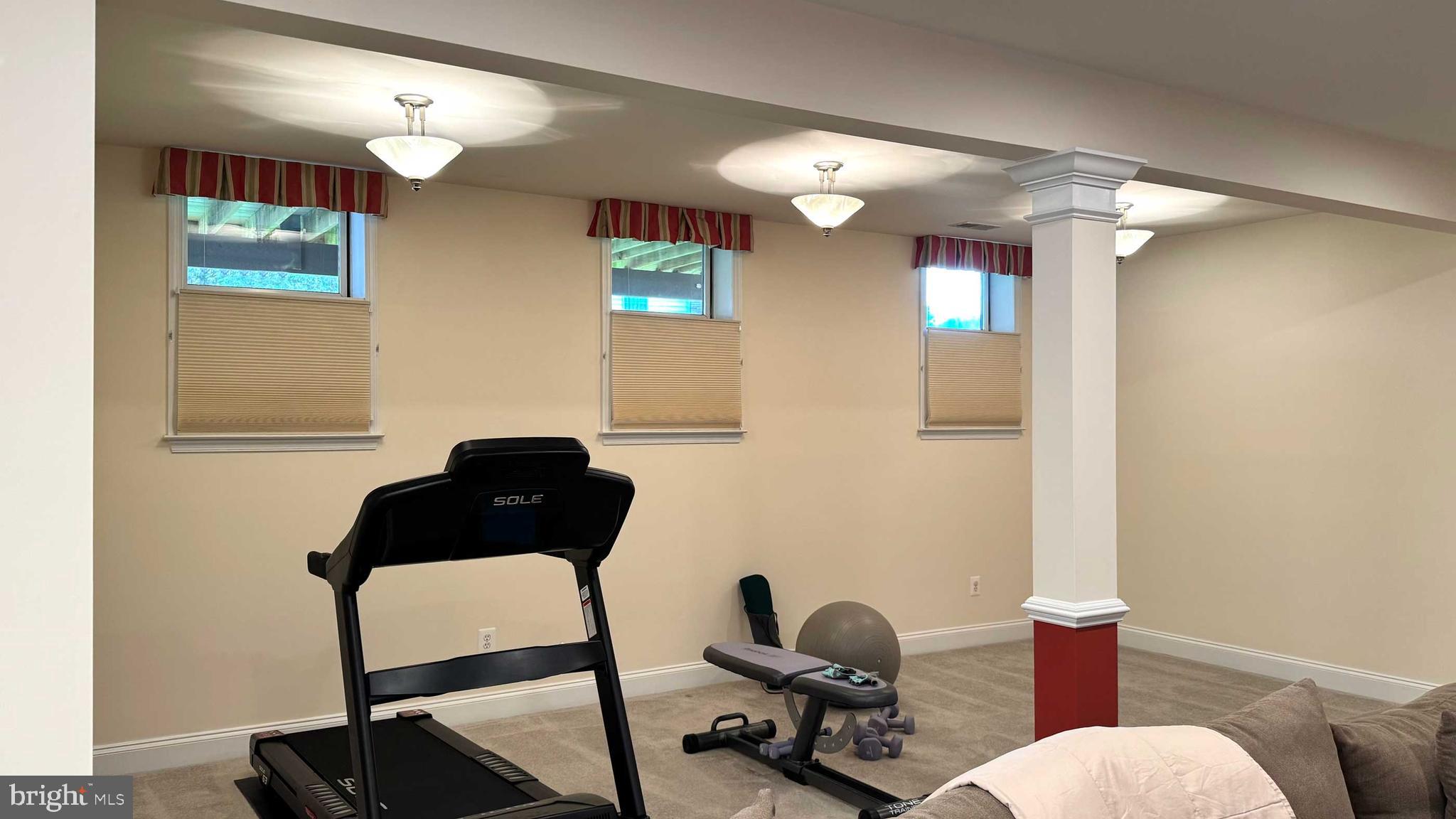 SOUTH RIDING - Residential