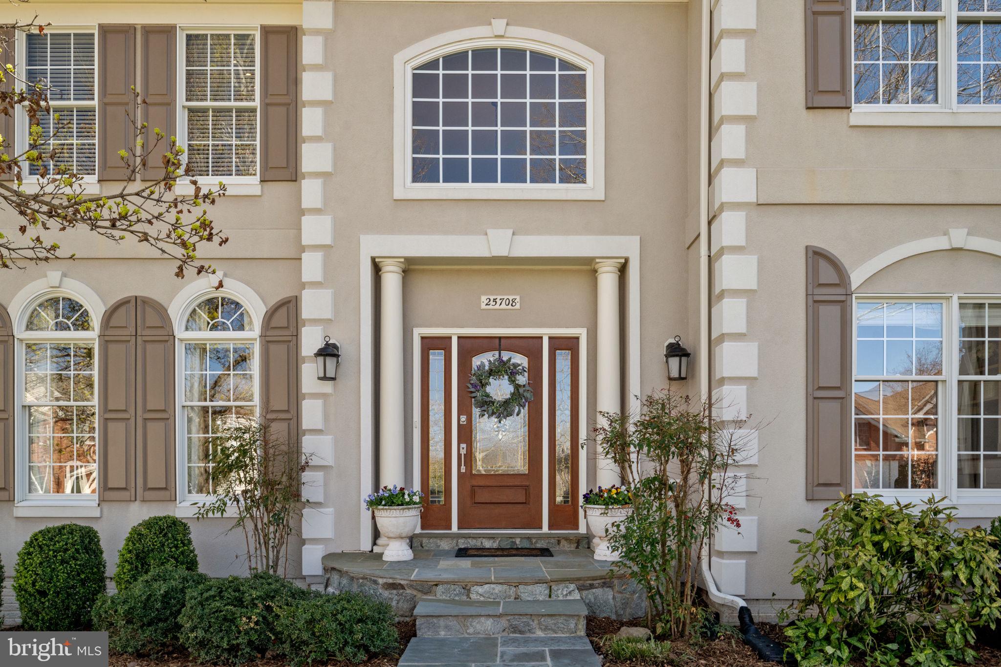 SOUTH RIDING - Residential