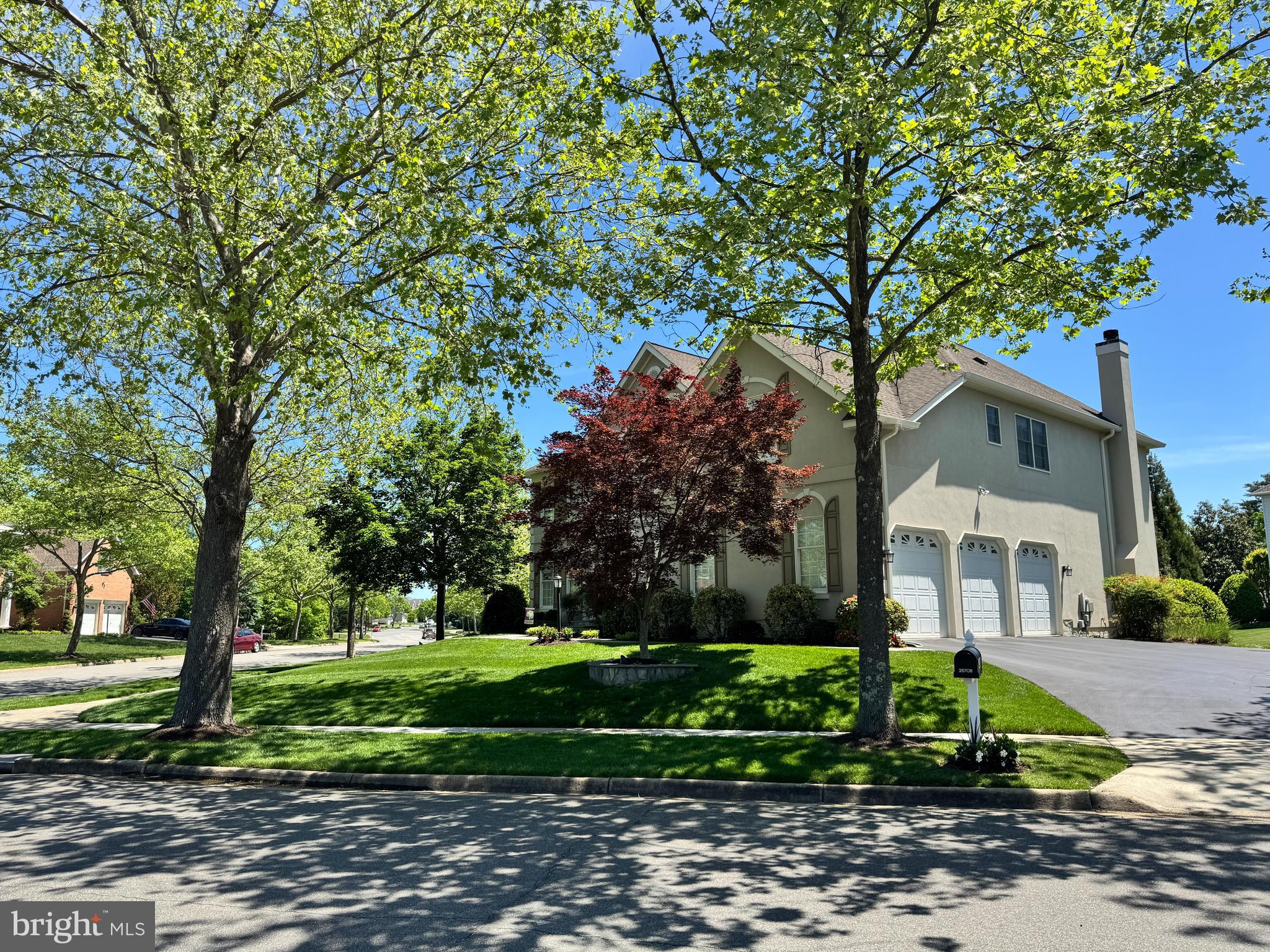 SOUTH RIDING - Residential