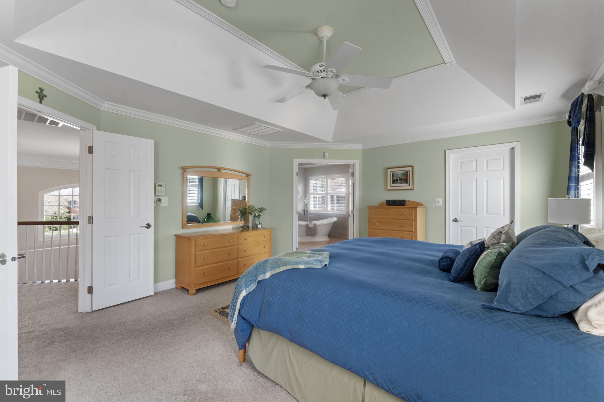 SOUTH RIDING - Residential