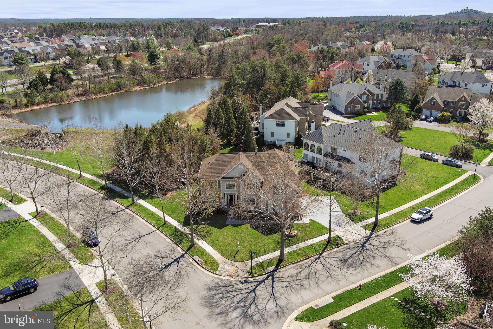 SOUTH RIDING - Residential