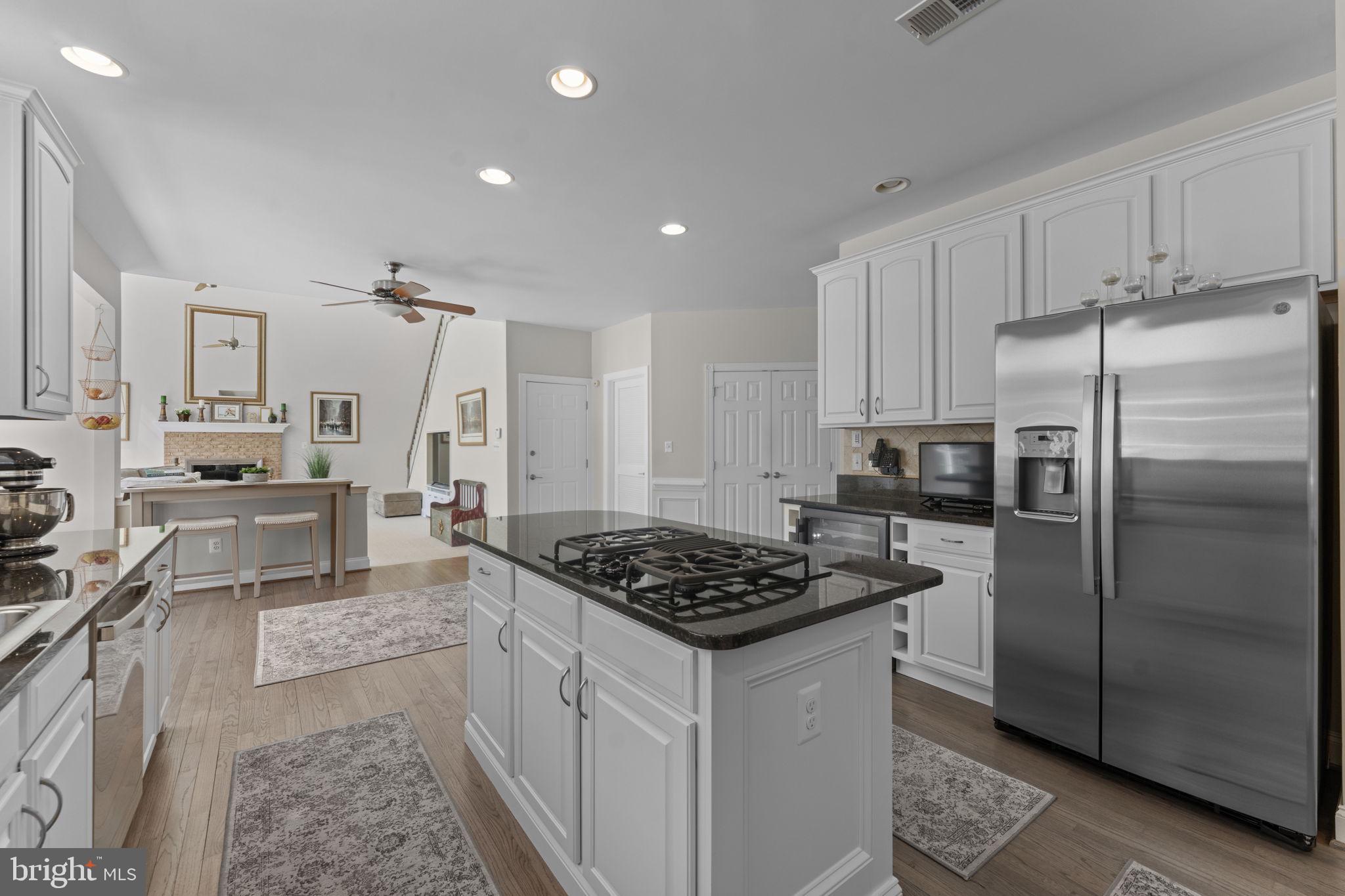 SOUTH RIDING - Residential