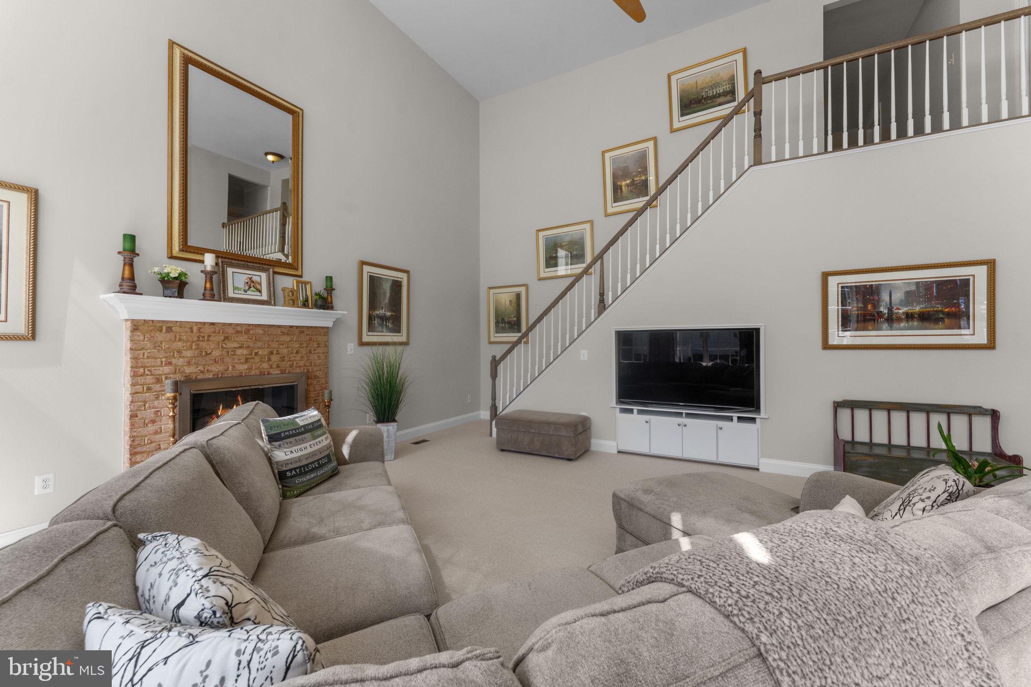 SOUTH RIDING - Residential