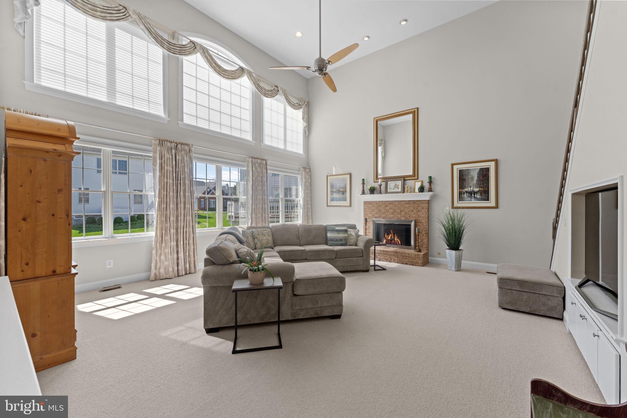 SOUTH RIDING - Residential