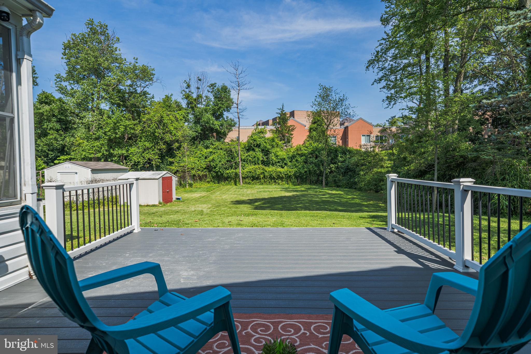 MONTROSE - Residential