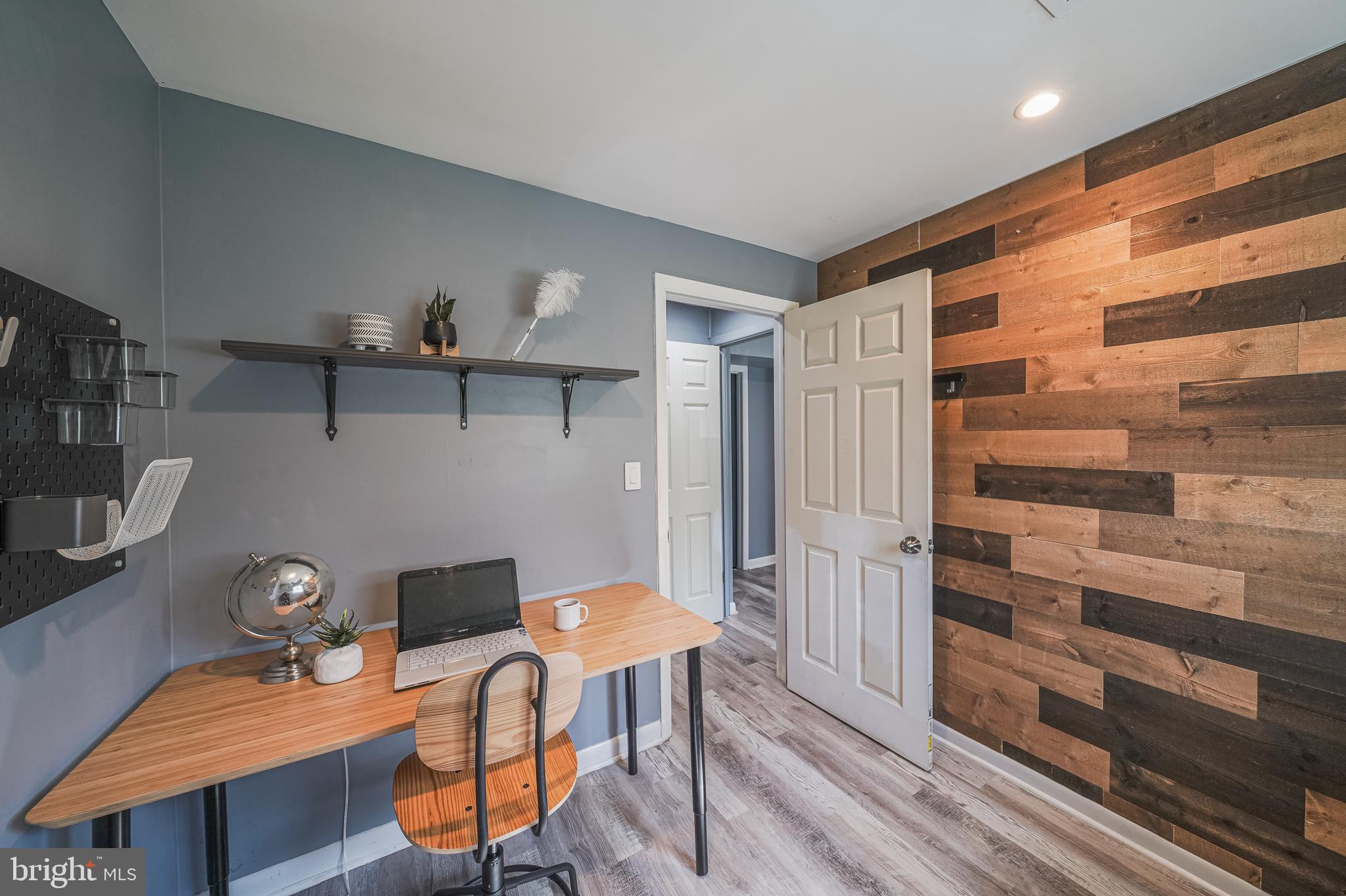 MONTROSE - Residential