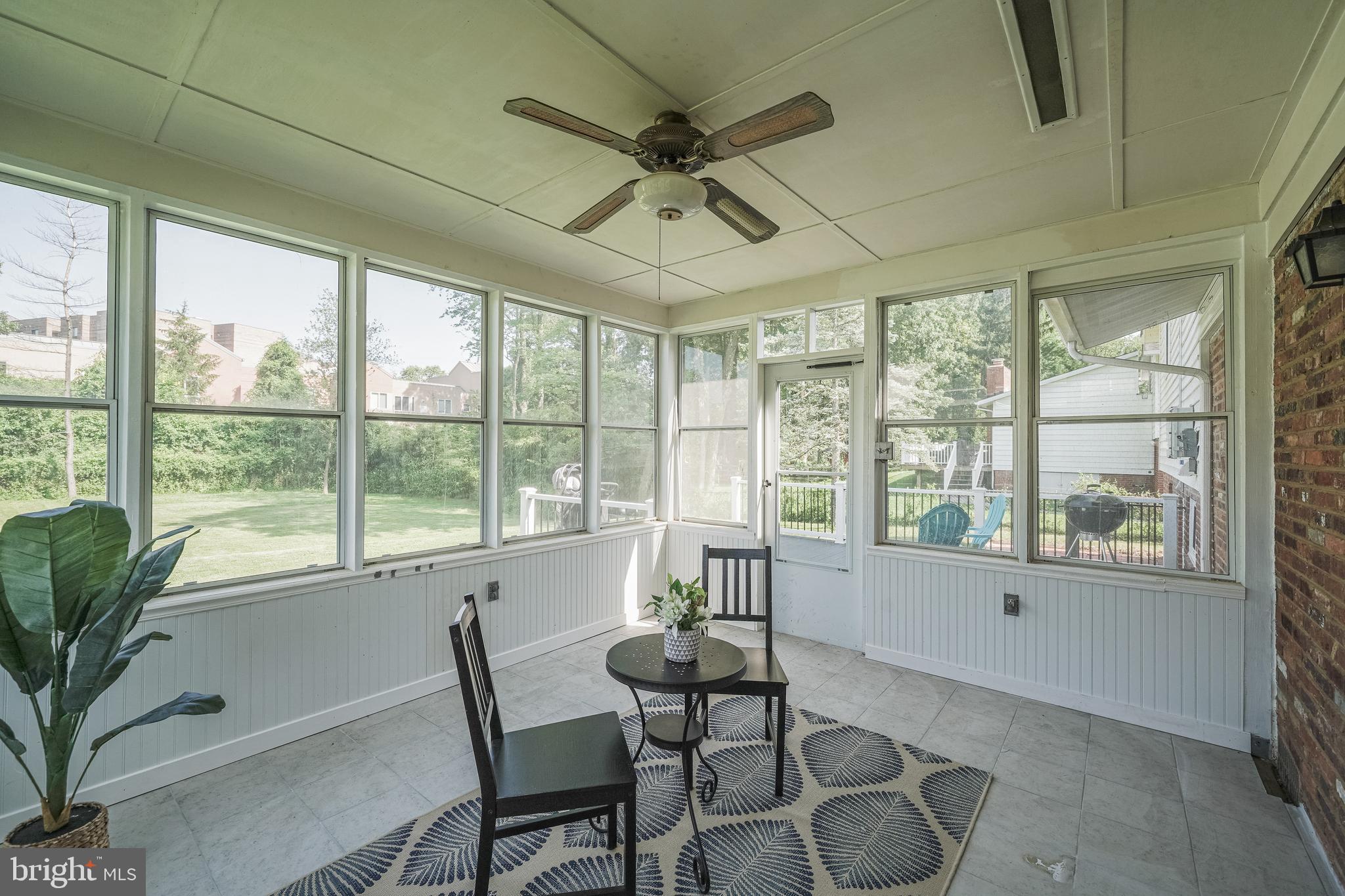 MONTROSE - Residential