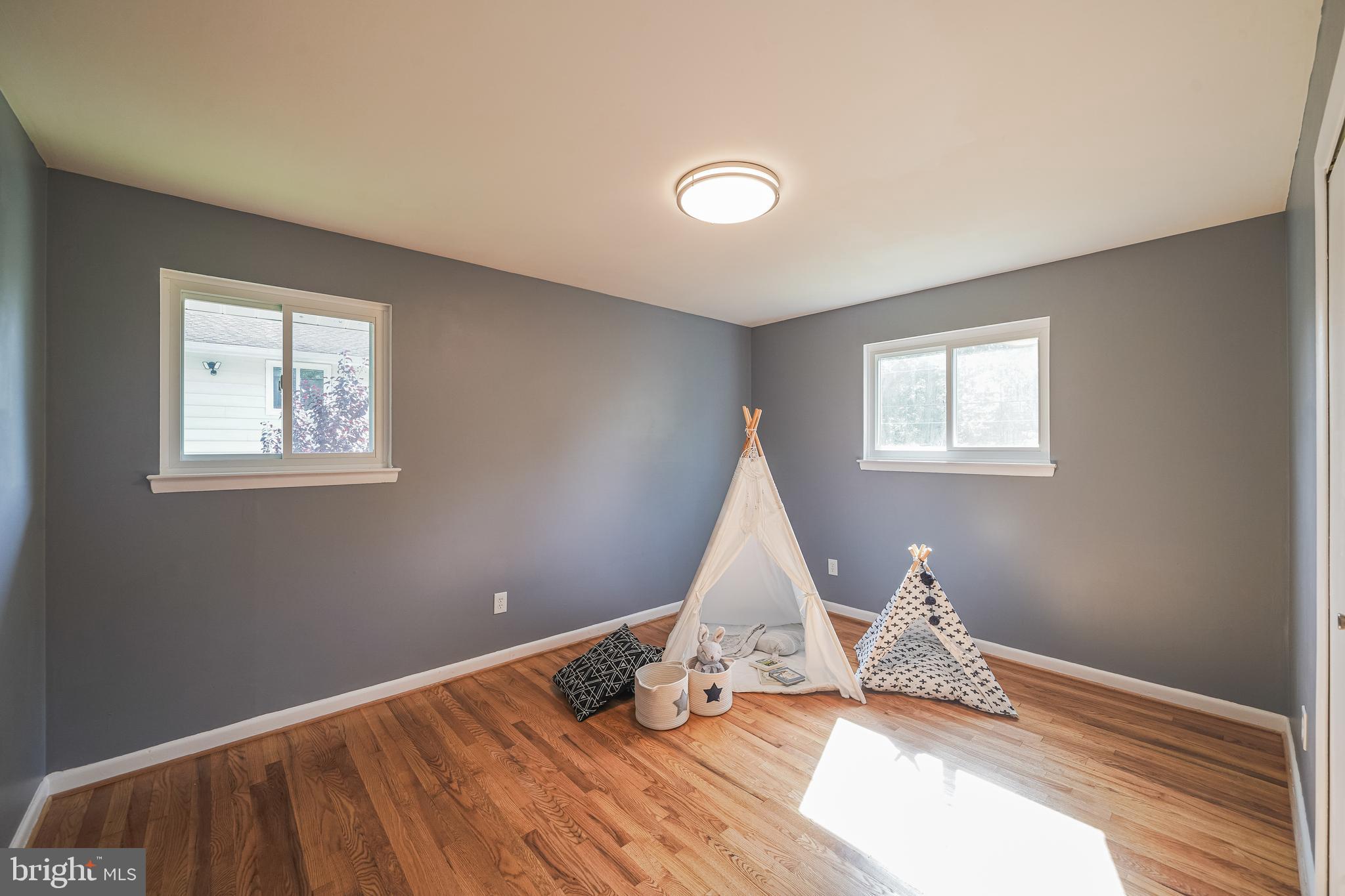 MONTROSE - Residential