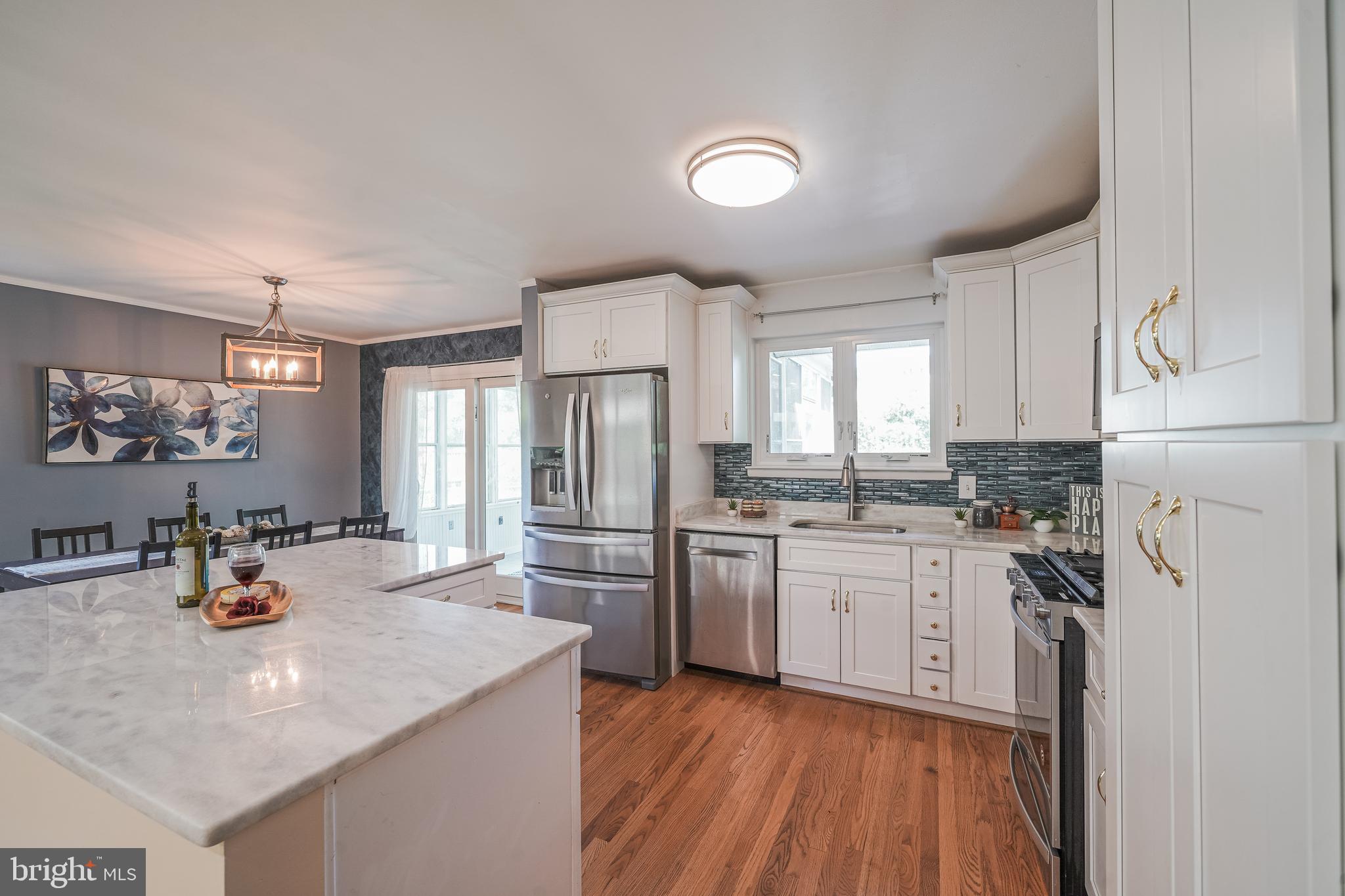 MONTROSE - Residential