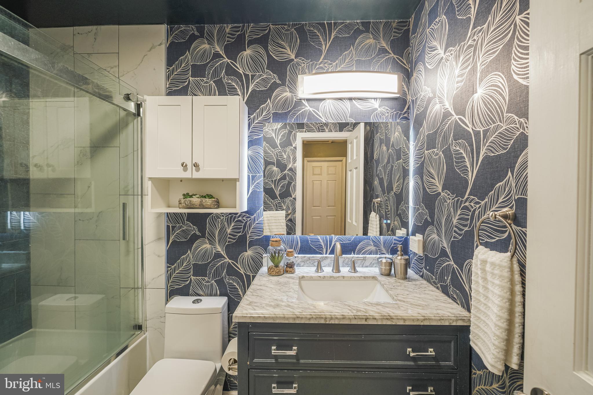 MONTROSE - Residential