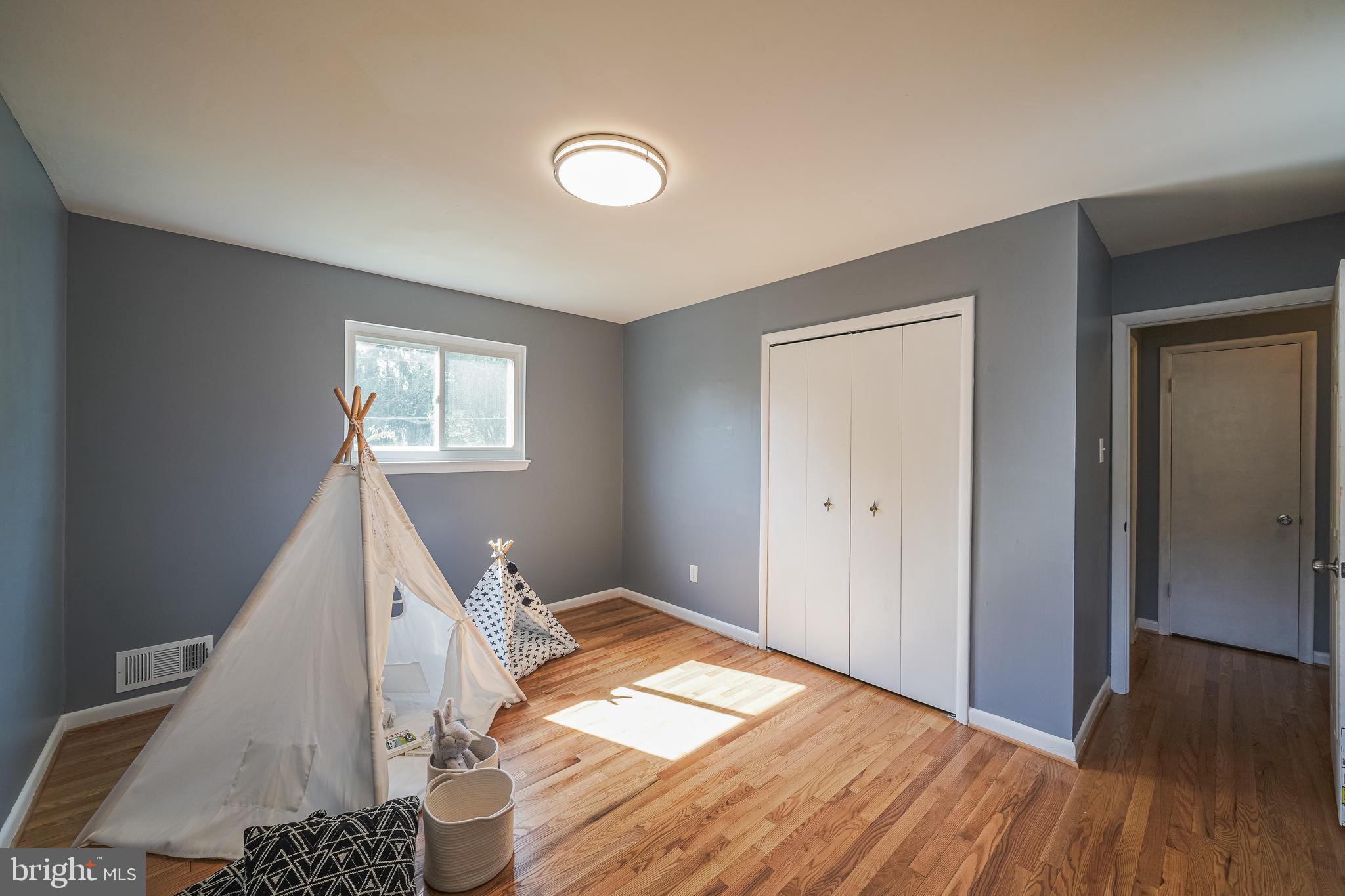 MONTROSE - Residential