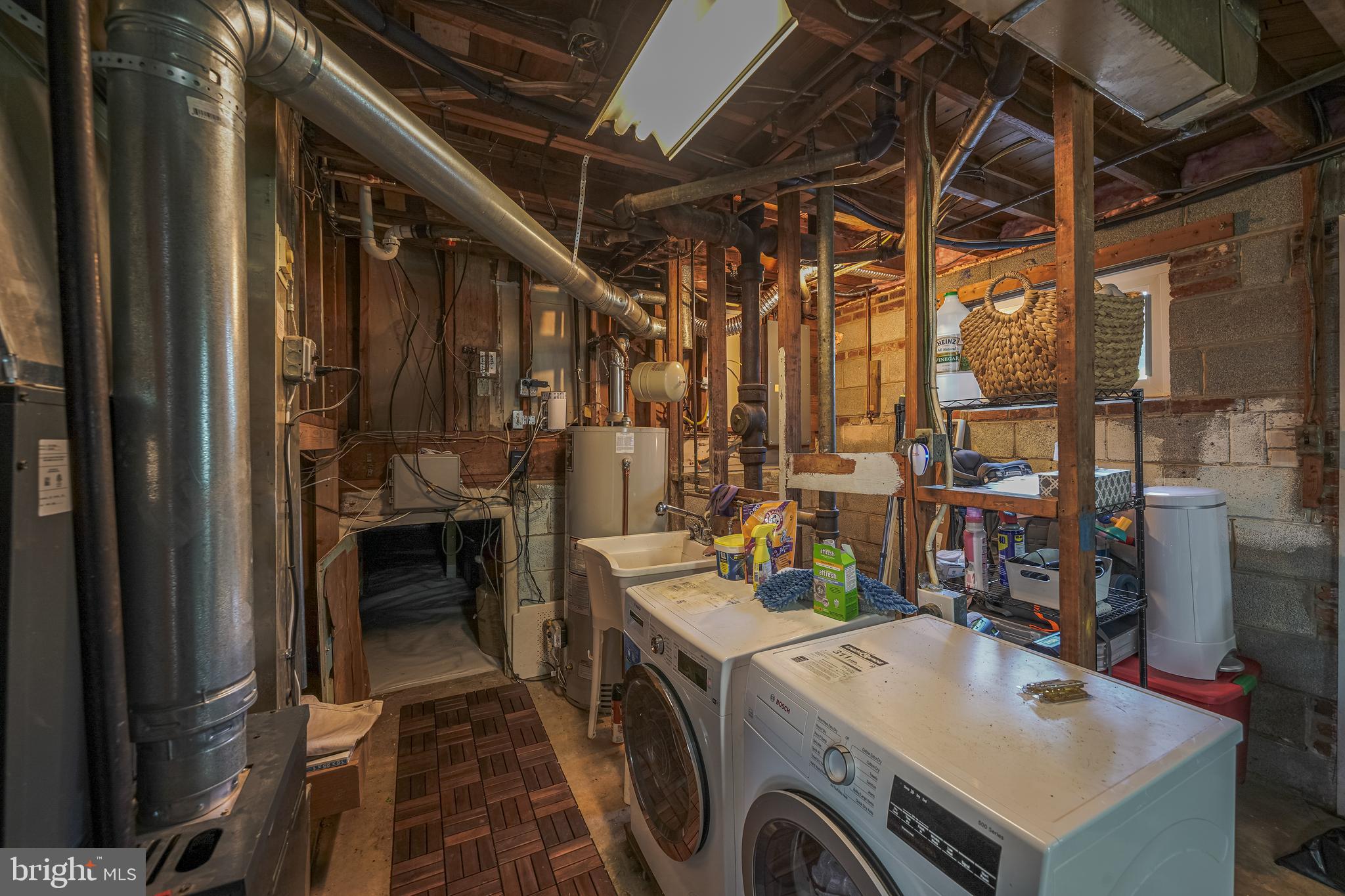 MONTROSE - Residential