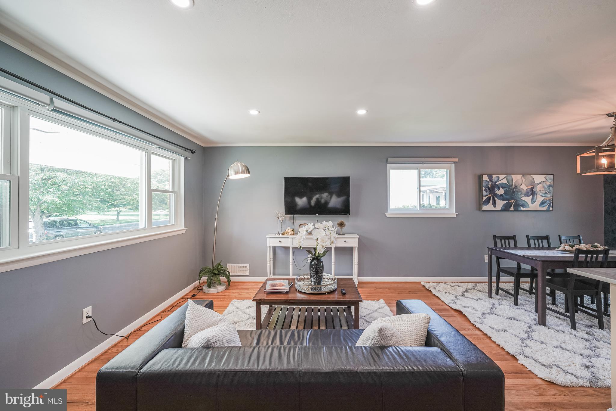 1704 LORRE DRIVE