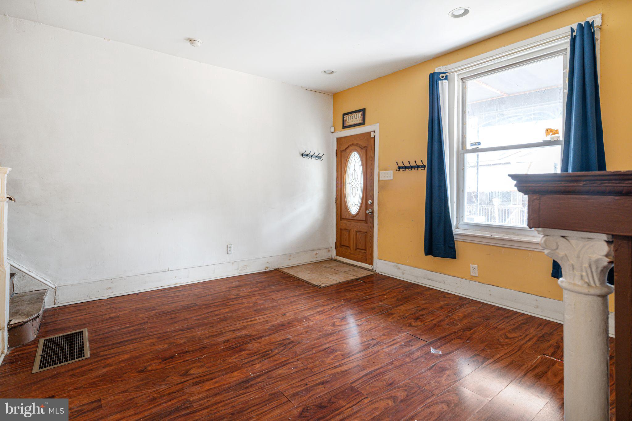 STRAWBERRY MANSION - Residential