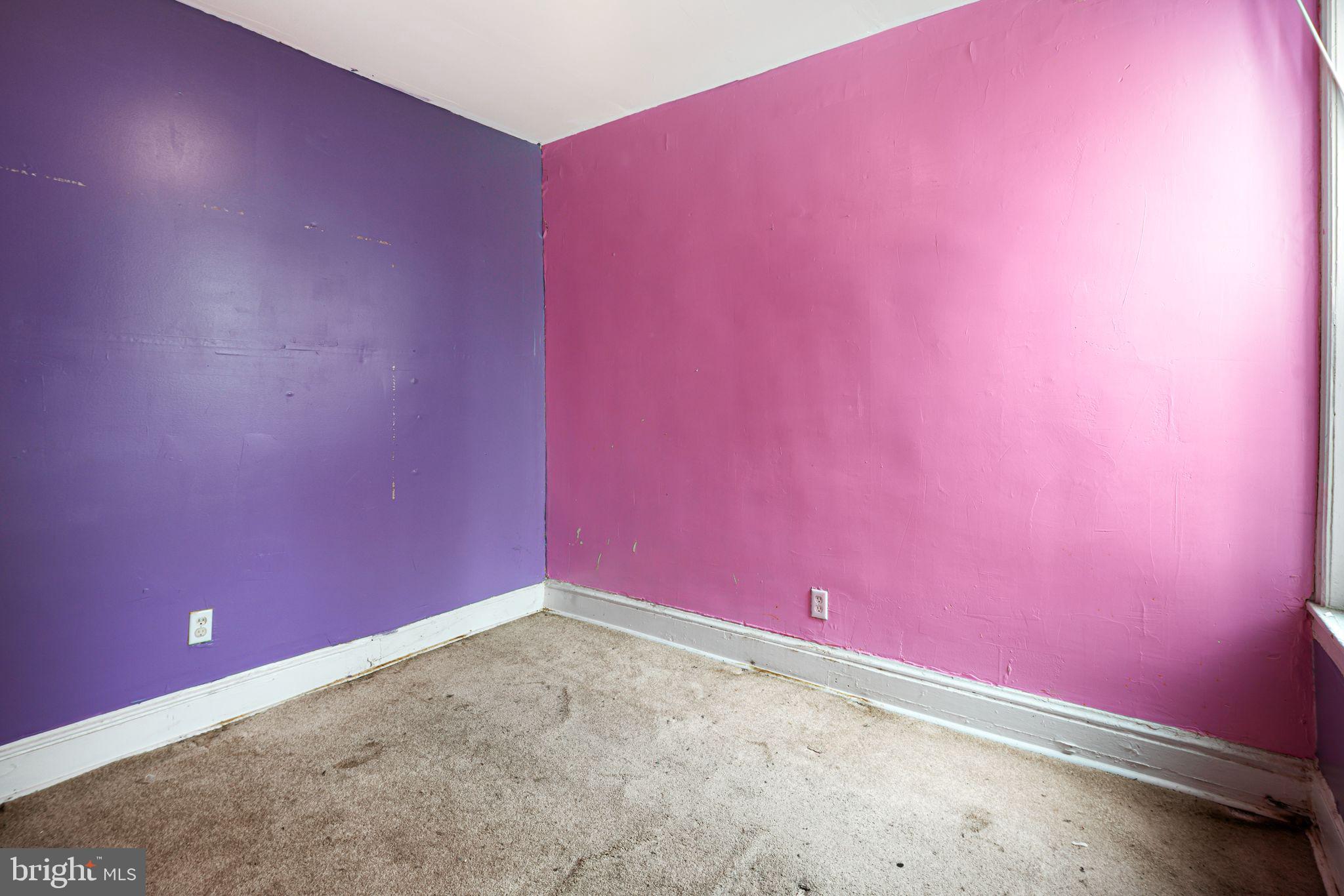 STRAWBERRY MANSION - Residential