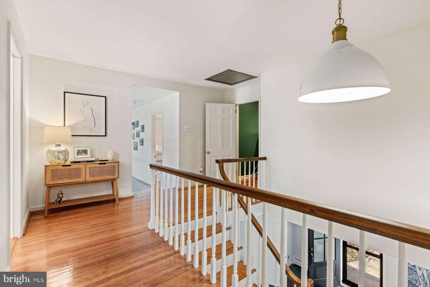 STONE MOUNT @ JERI - Residential