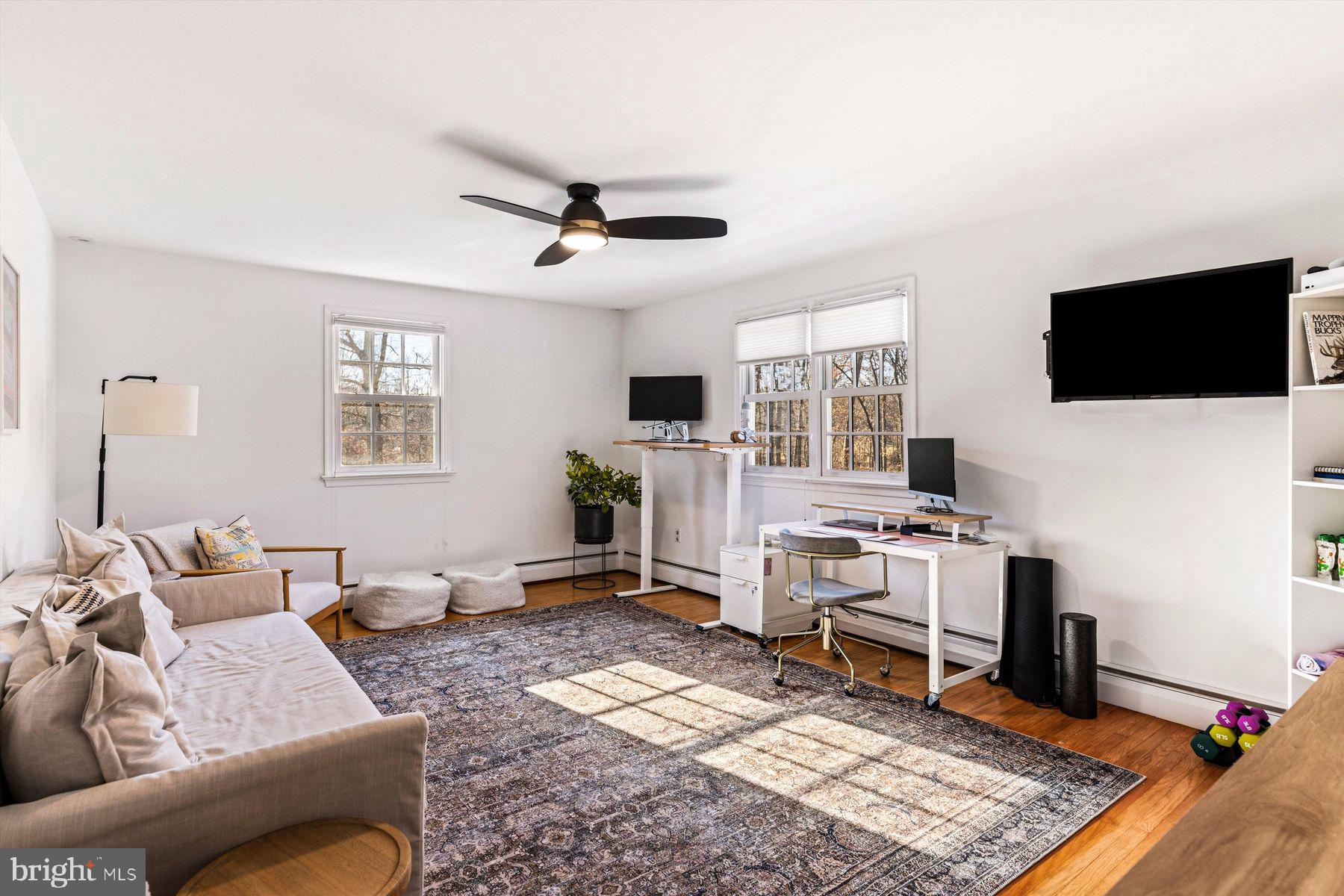 STONE MOUNT @ JERI - Residential