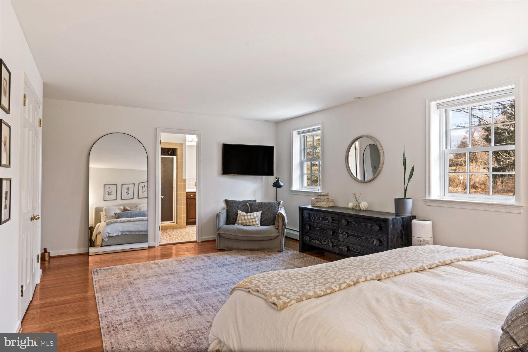 STONE MOUNT @ JERI - Residential