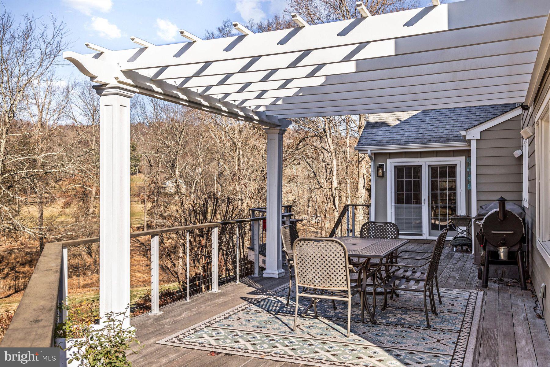 STONE MOUNT @ JERI - Residential