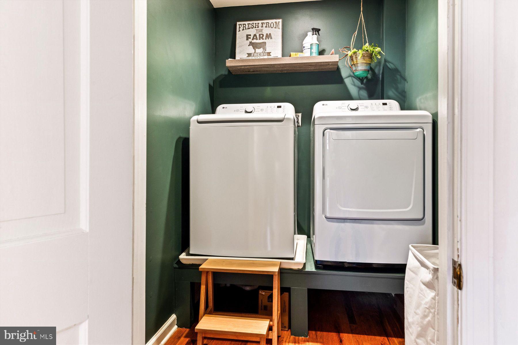 STONE MOUNT @ JERI - Residential