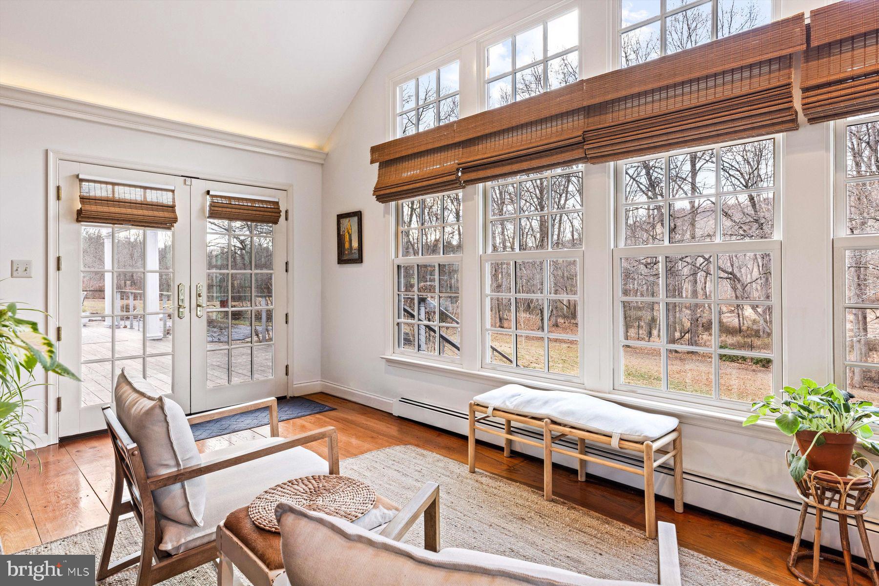 STONE MOUNT @ JERI - Residential