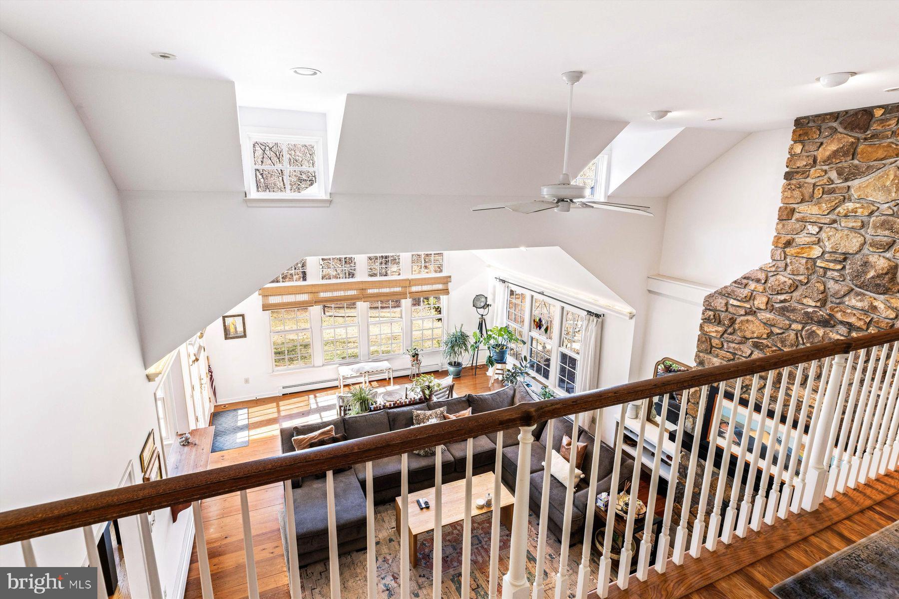 STONE MOUNT @ JERI - Residential