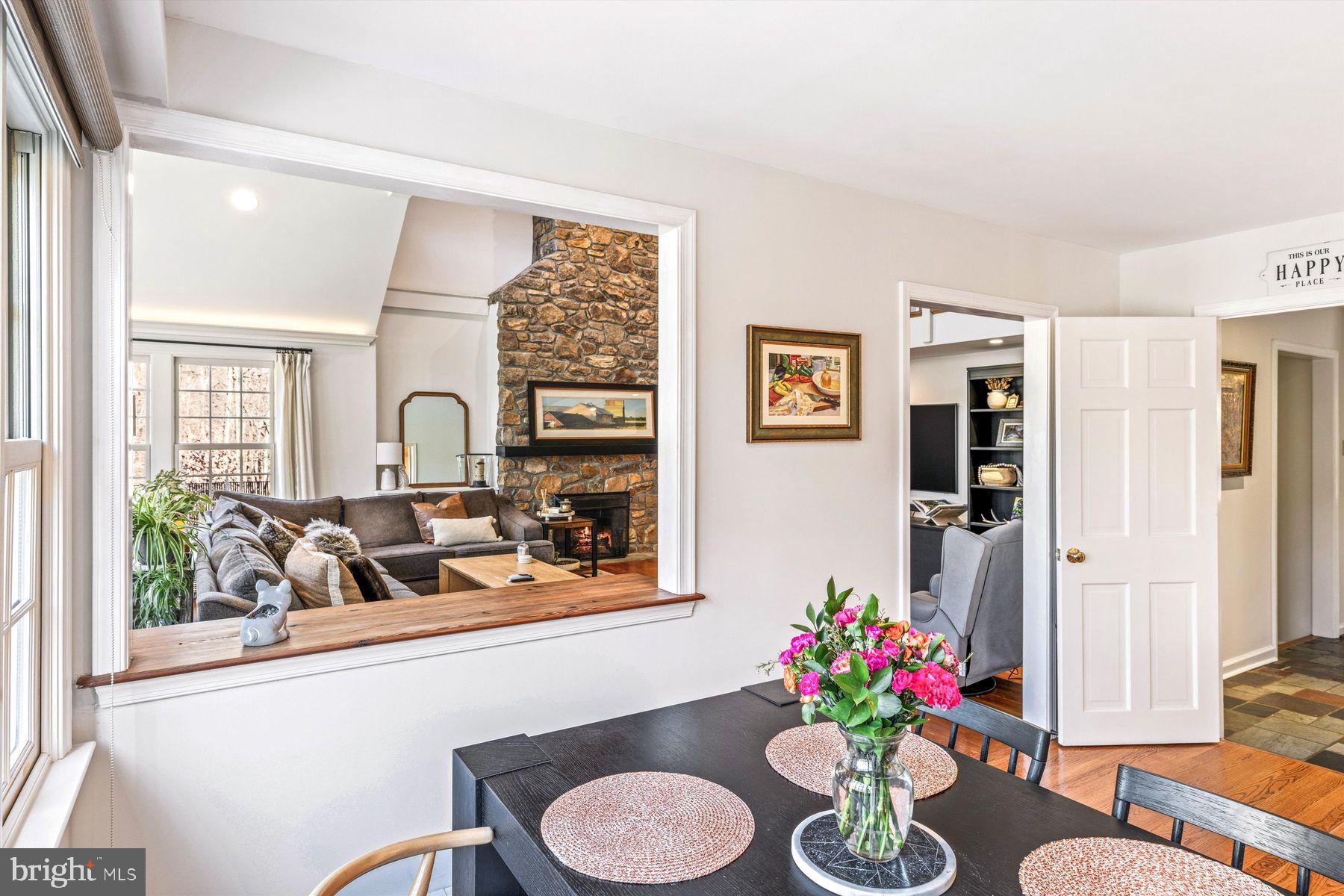 STONE MOUNT @ JERI - Residential