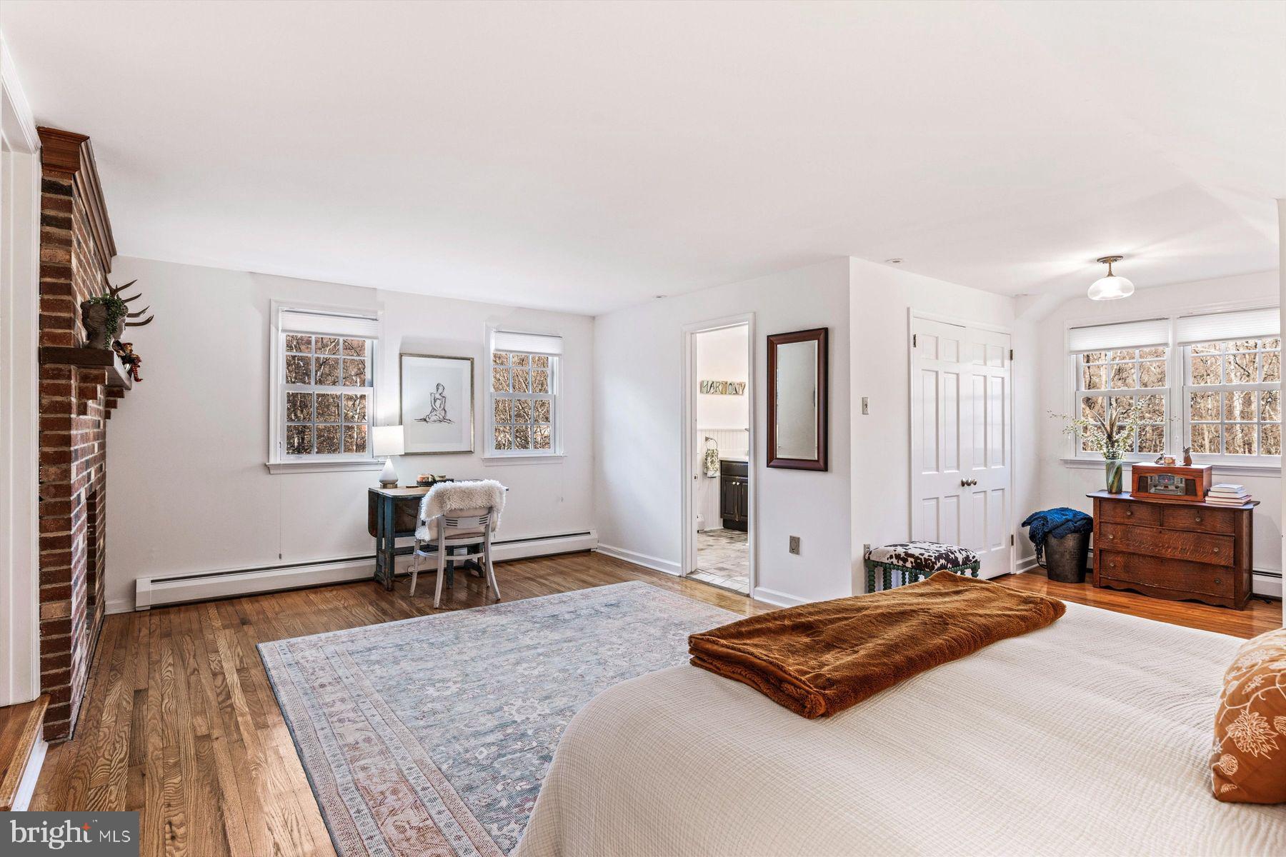 STONE MOUNT @ JERI - Residential