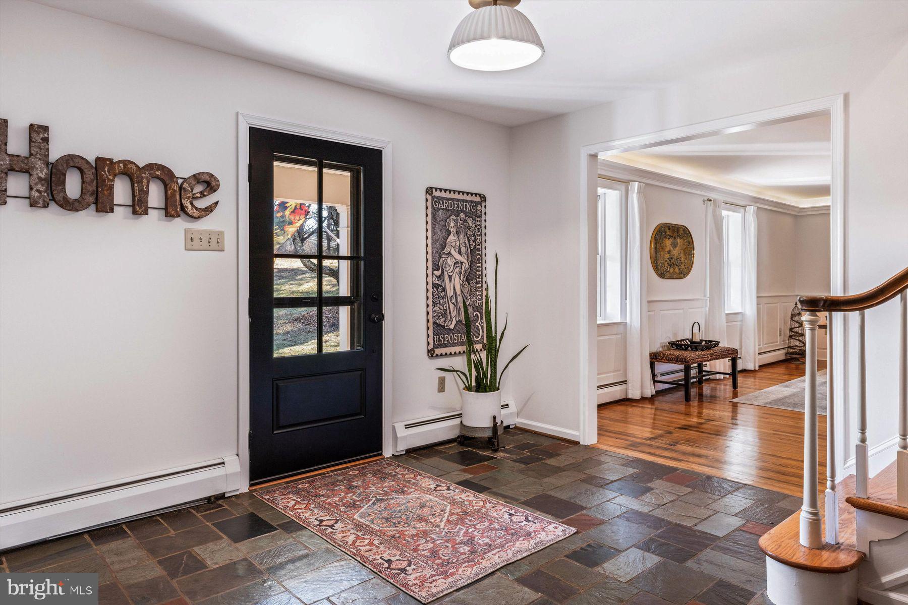 STONE MOUNT @ JERI - Residential