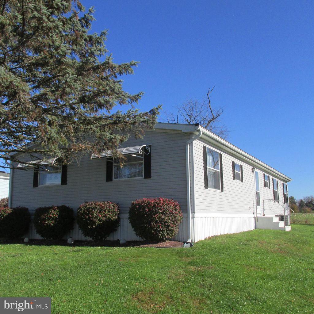 Photo of 728 PINE BLVD, NEW PROVIDENCE, PA 17560 (MLS # PALA2027648)