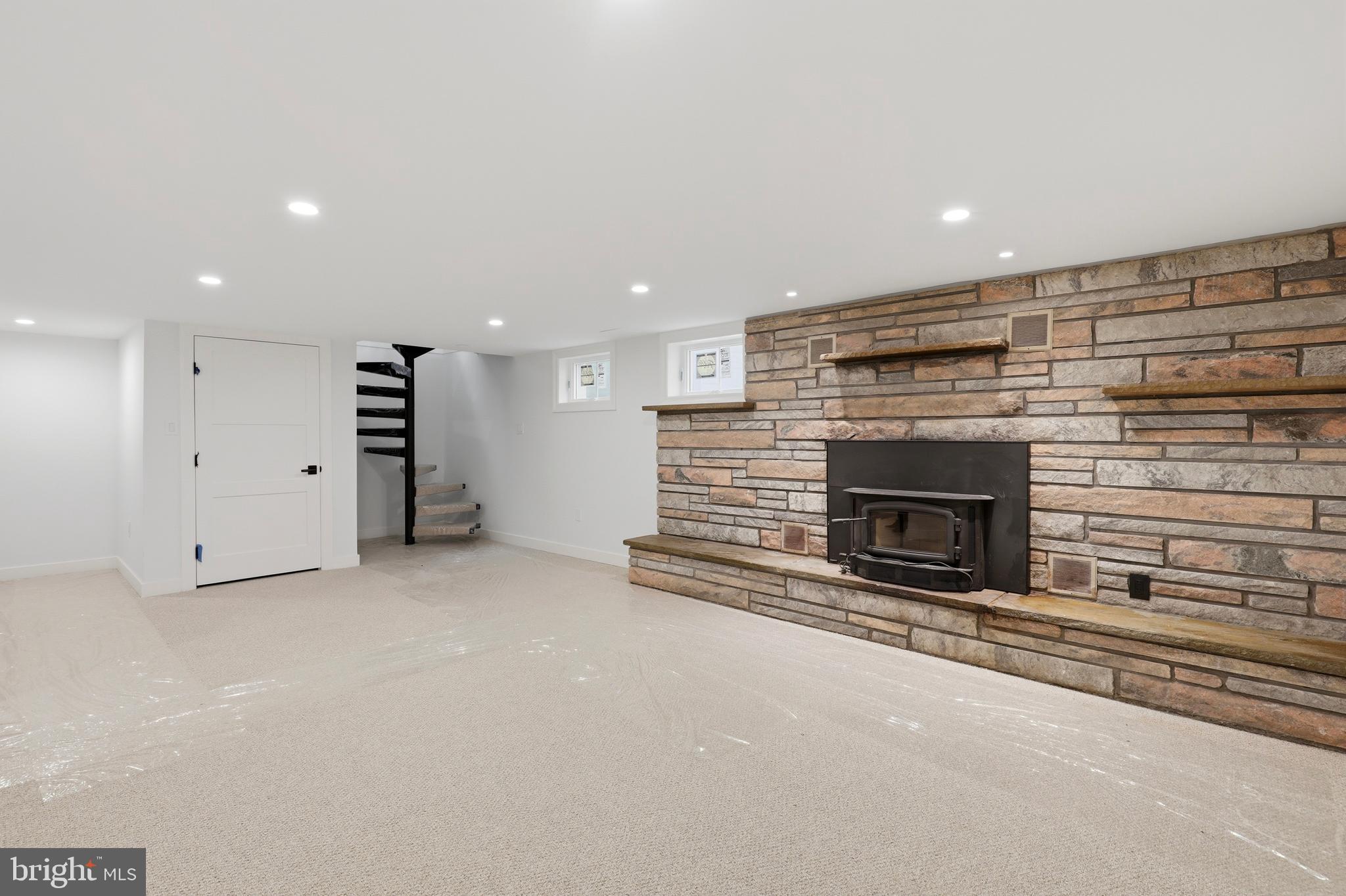 MAPLEWOOD - Residential