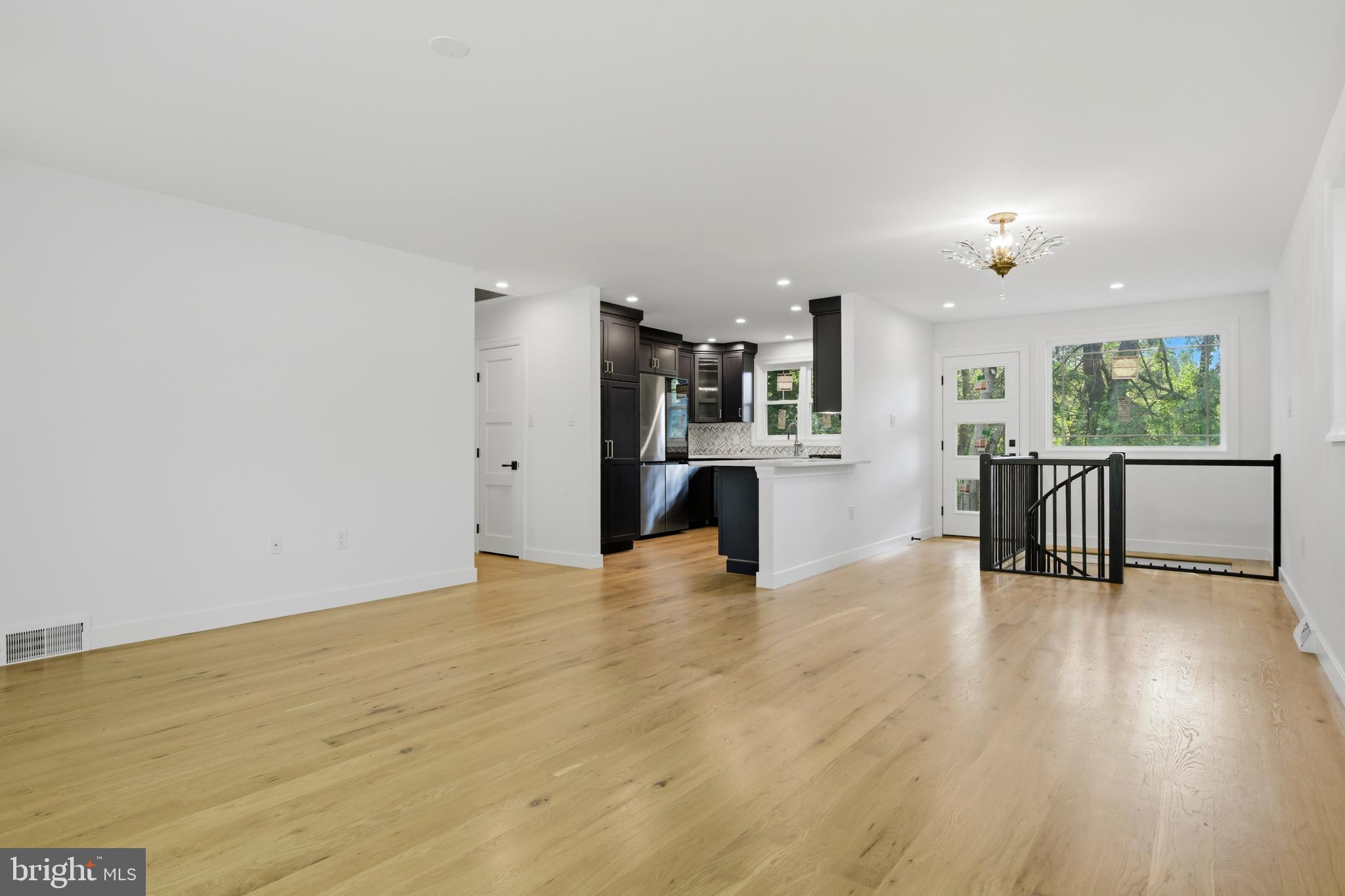 MAPLEWOOD - Residential