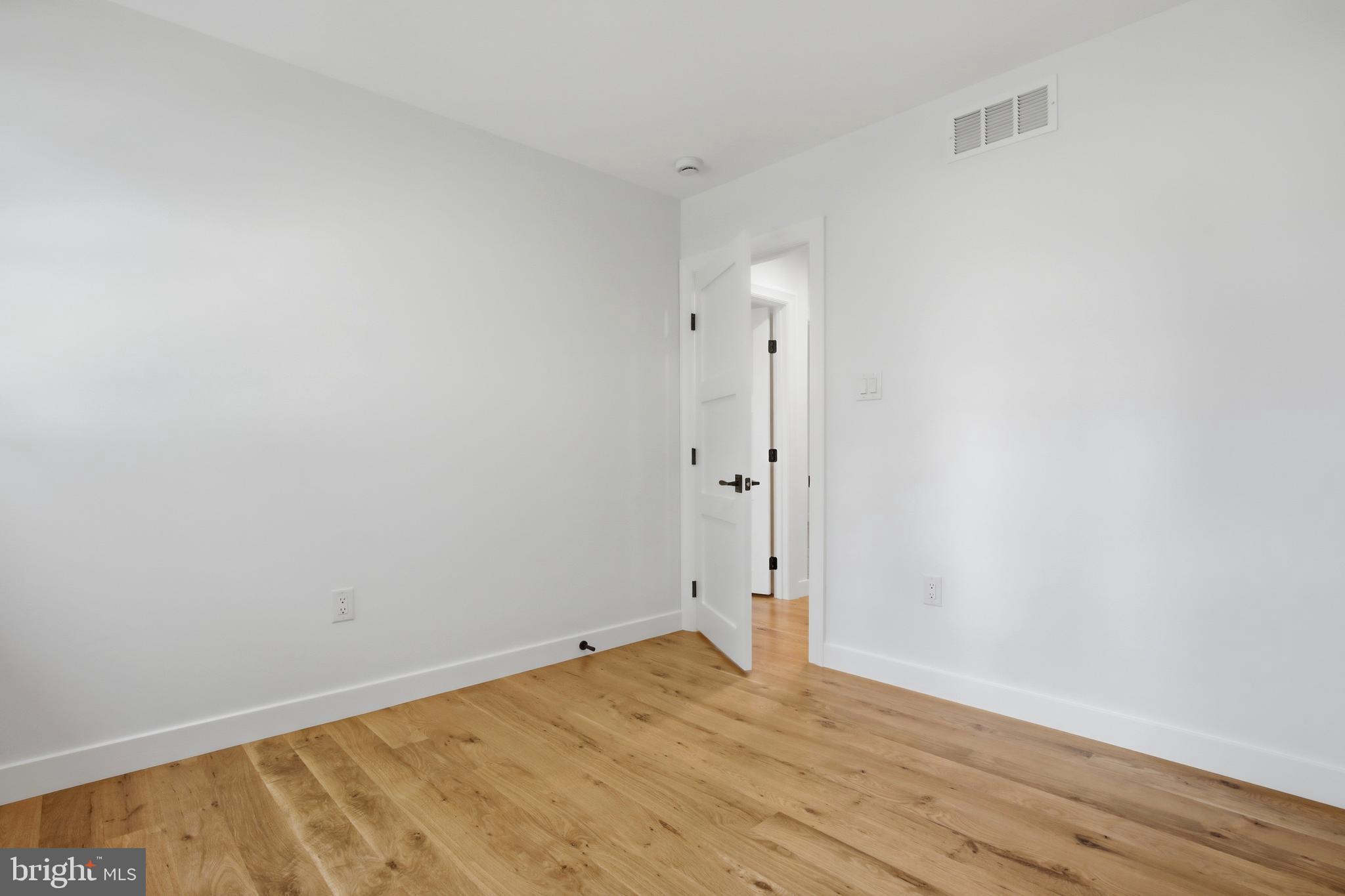 MAPLEWOOD - Residential