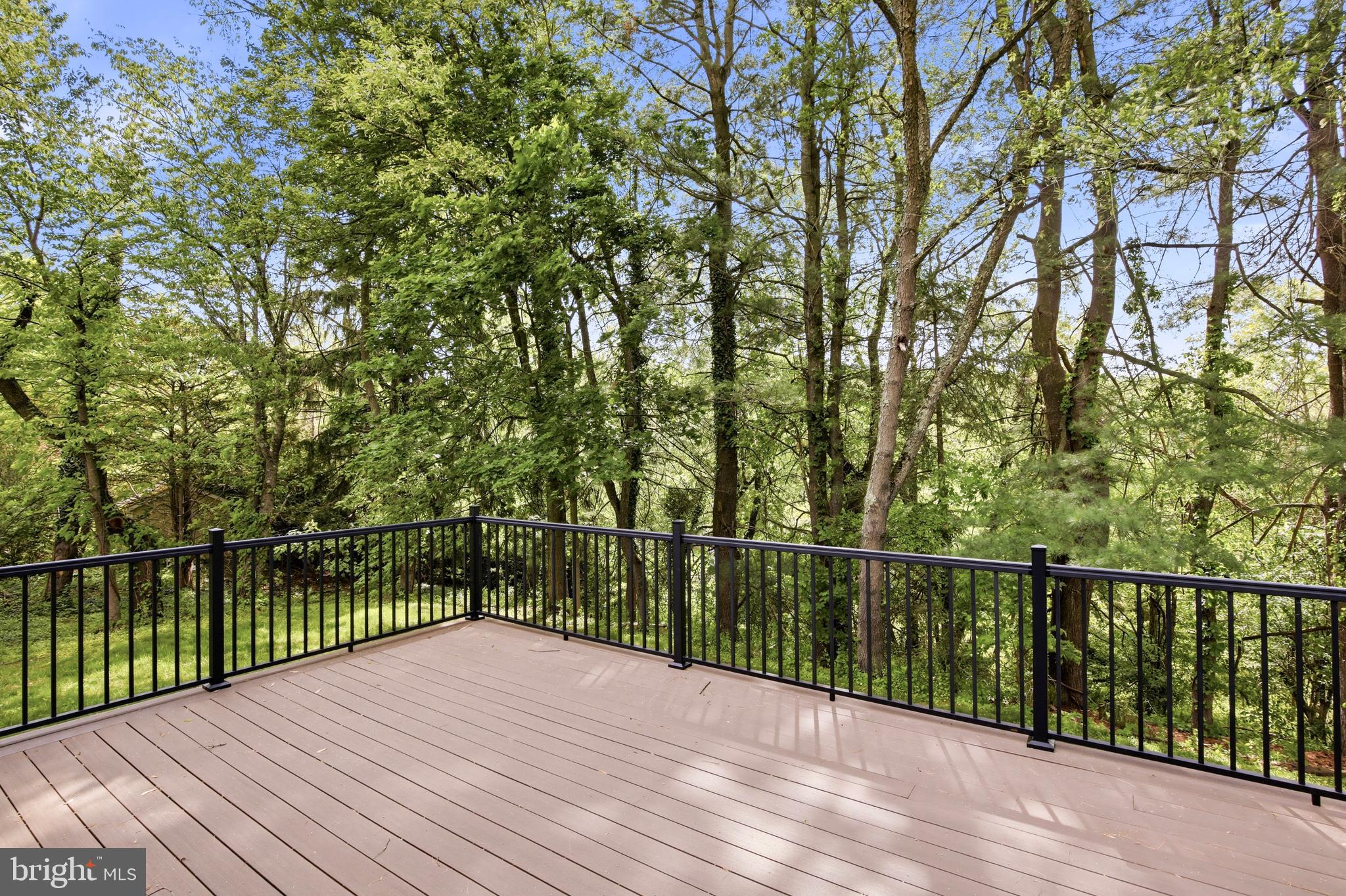 MAPLEWOOD - Residential